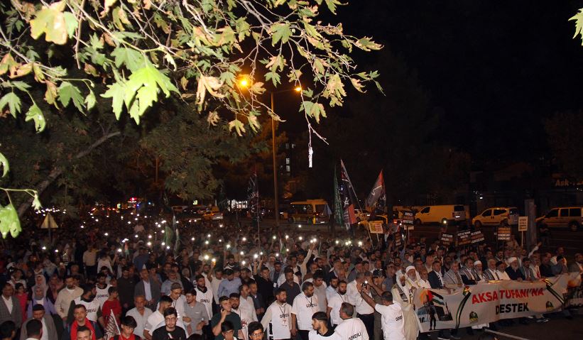 Aksa Tufanı'nın Yıldönümünde Diyarbakır, Gazze'ye Desteğini Haykırdı 3