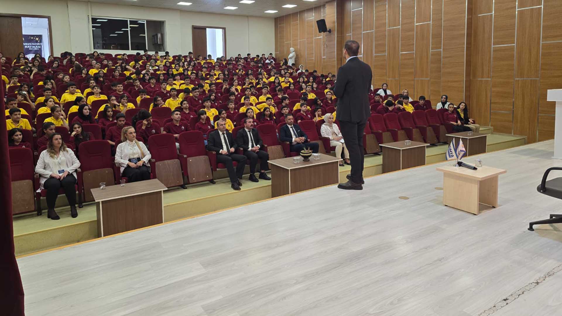 Başsavcı Kocakale, Bilimkent Öğrencileriyle Bir Araya Geldi 1