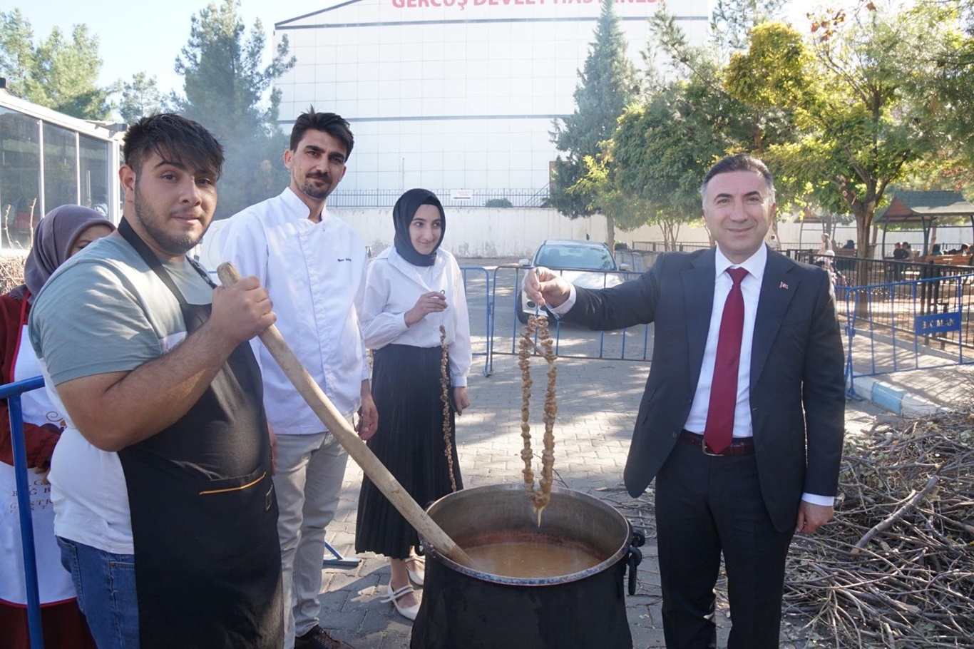 Batman Universitesi Hasankeyf Bag Bozumu Ve Gastronomi Festivaline Stantla Katilim Sagladi 4F91D5A5