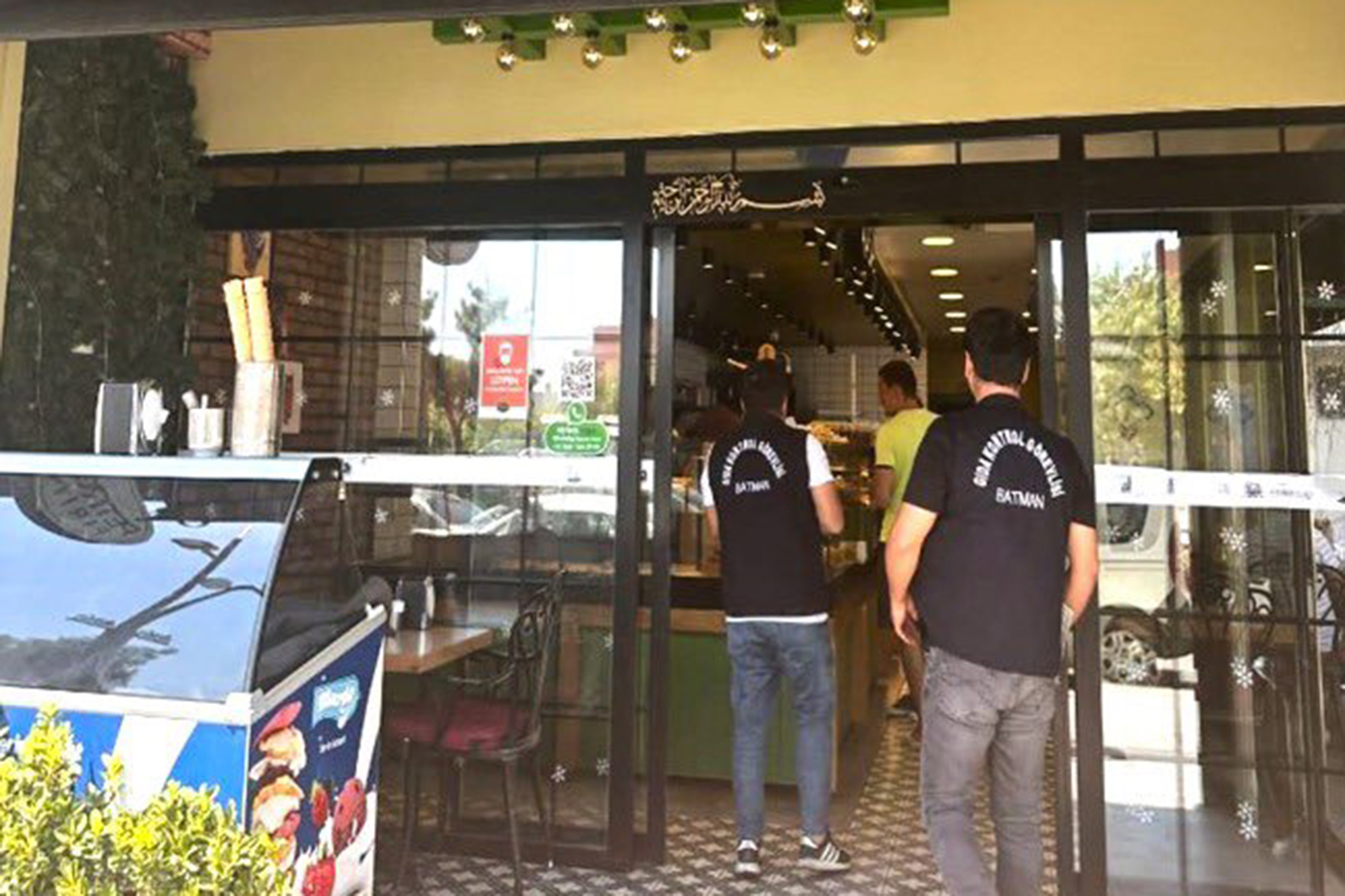 Batmanda Uygunsuzluk Tespit Edilen Fast Food Isletmelerine Ceza Kesildi 6Fa883A2