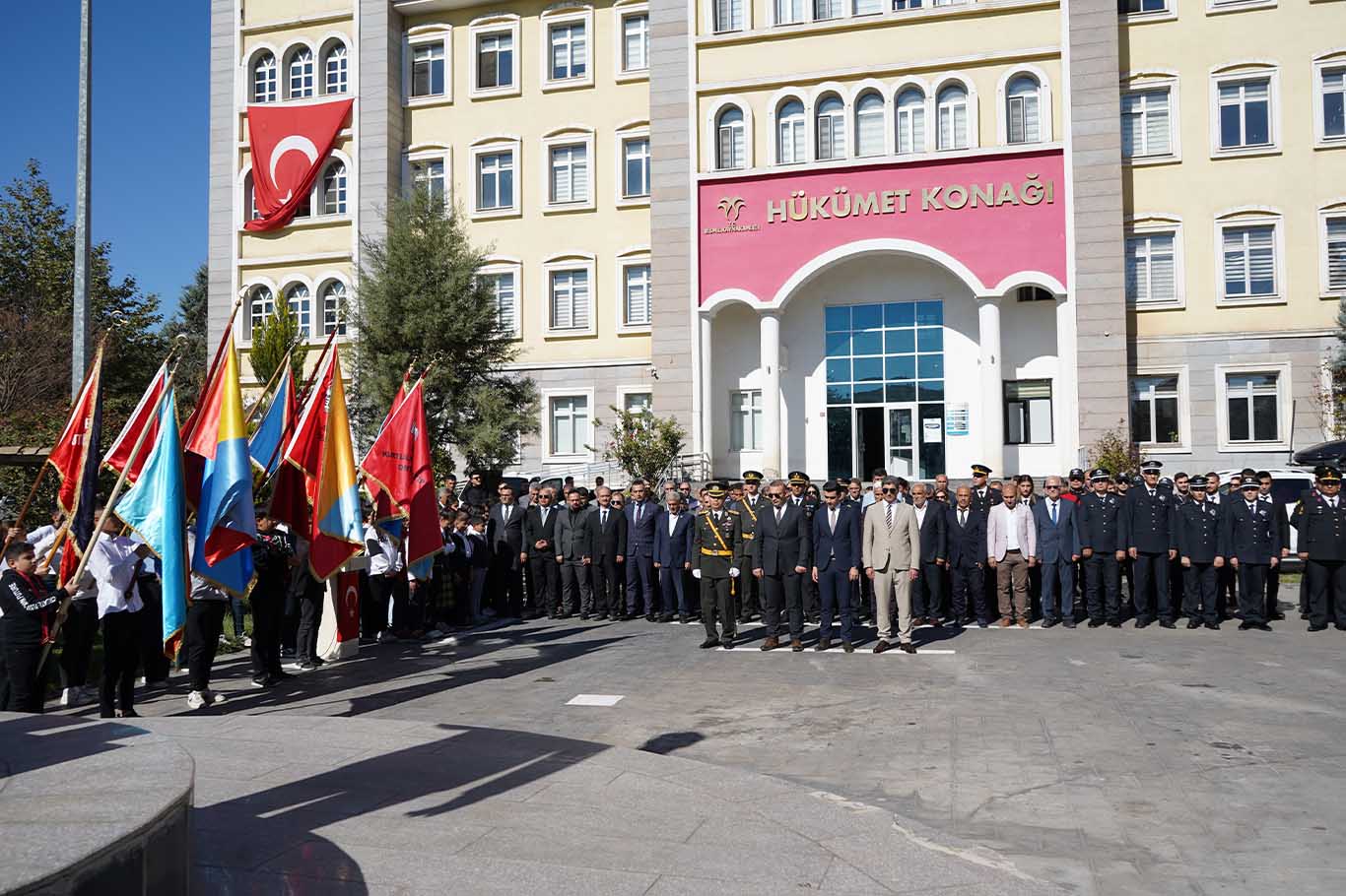 Bismil’de 29 Ekim Cumhuriyet Bayramı Etkinlikleri Çelenk Sunumu Ile Başladı 4