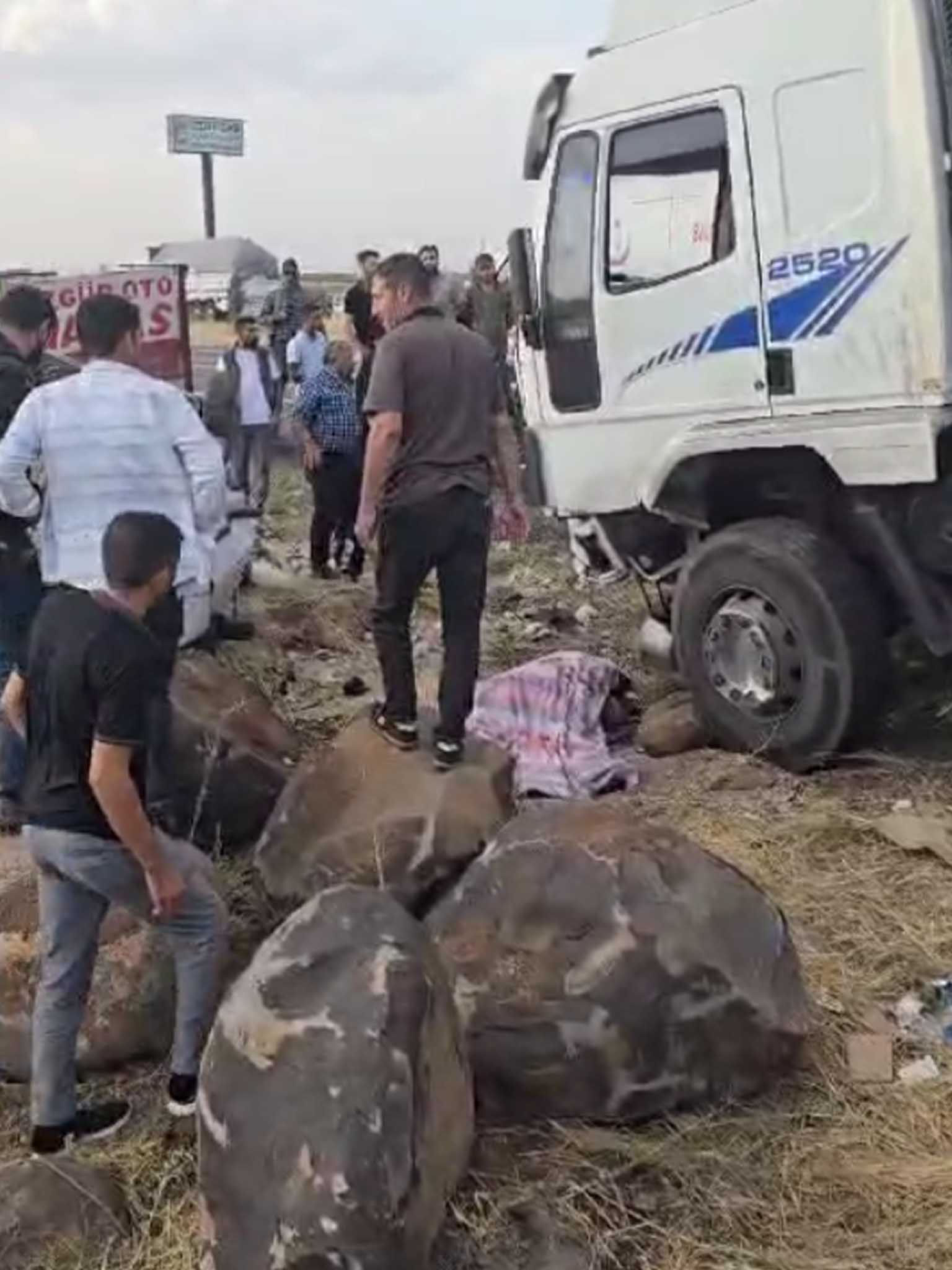 Diyarbakır Çevre Yolunda Can Pazarı 1 Ölü, 2 Ağır Yaralı 6