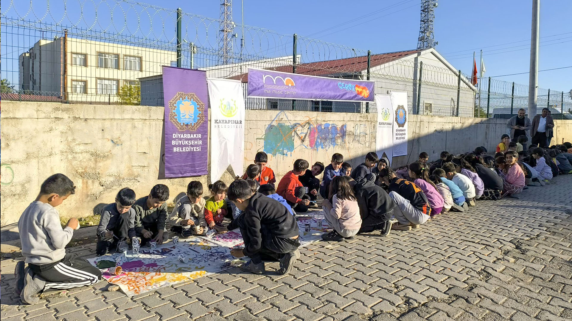 Diyarbakır Mahallelerinde Çocuk Sanat Atölyeleri Devam Ediyor1