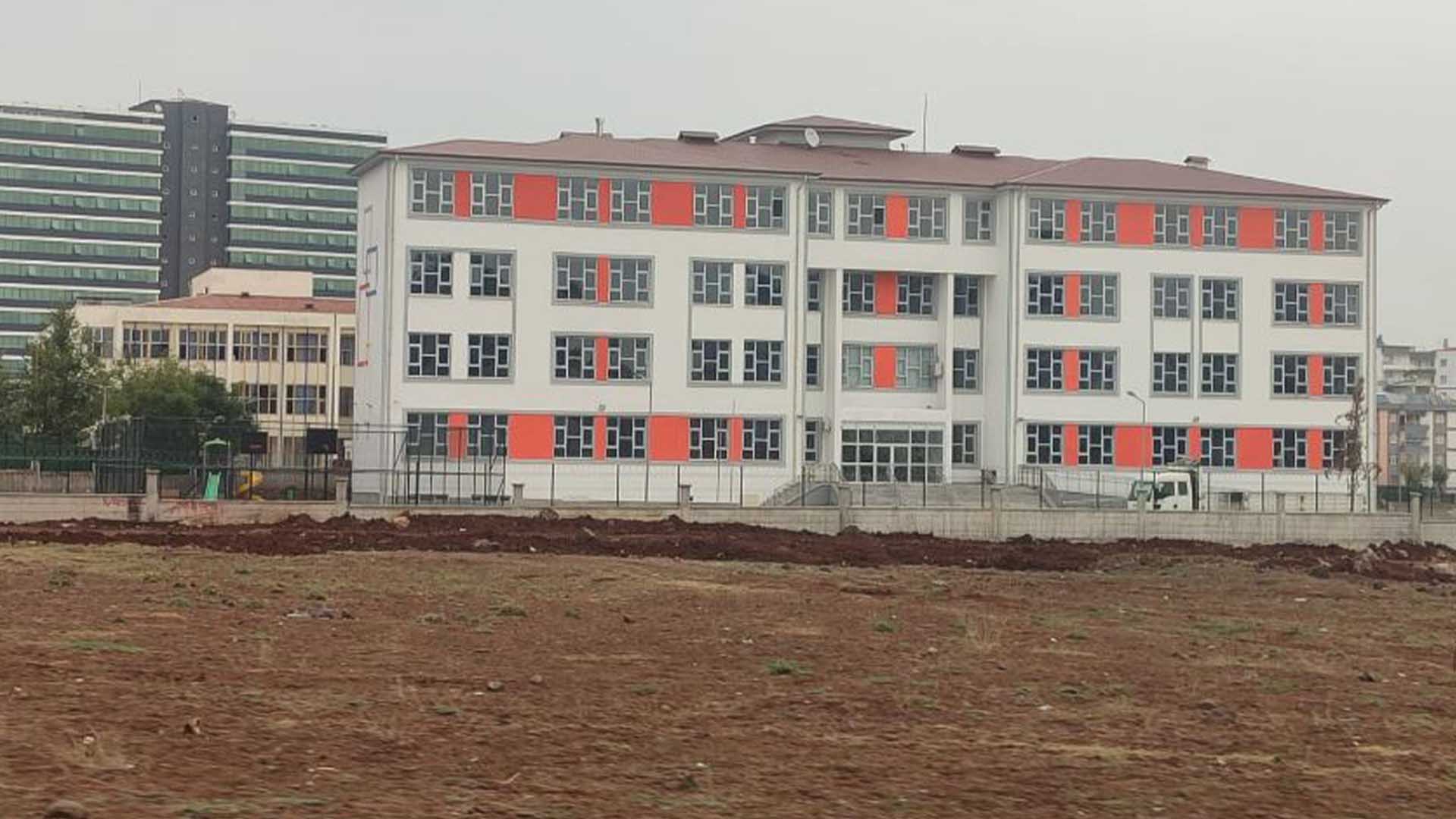 Diyarbakır’da 7 Yaşındaki Kız Çocuğuna Cinsel Istismar Girişiminde Bulunan Şahıs Yakalandı 8