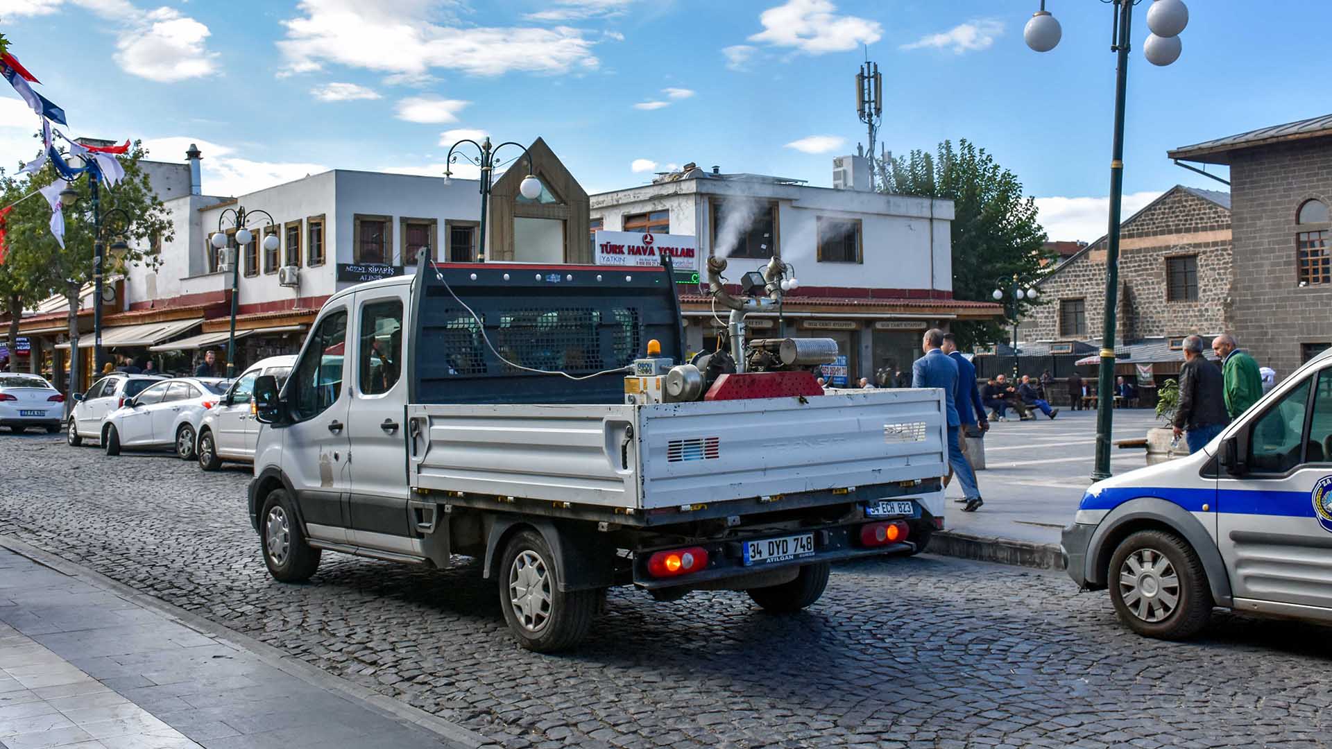 Diyarbakır’da Ilaçlama Çalışmaları Sürüyor 1