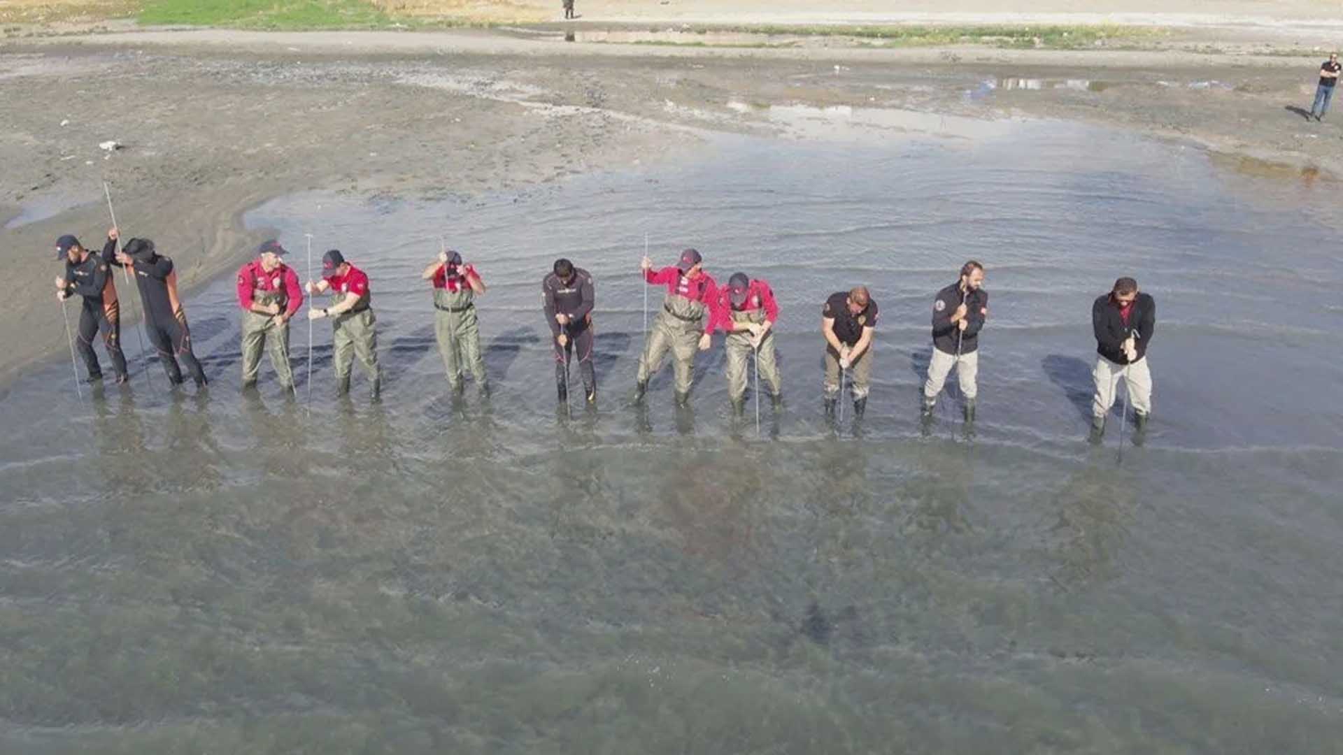 Diyarbakırlı Rojin'in Sahilde Cansız Bedeni Bulundu 6