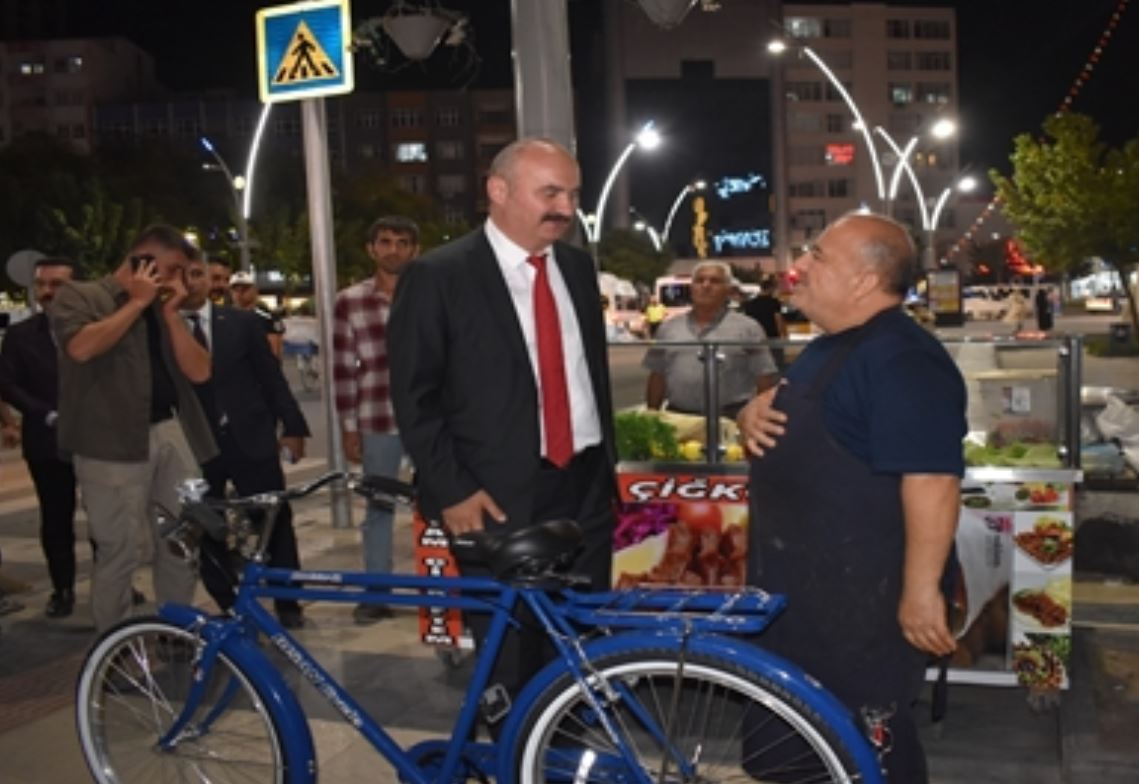 Sayın Hırsız Bey, Bak Sana Sayın Diyorum; Çalınan Bisikletini Vali, Çiğköftelerini Bakan Yerlikaya Aldı 1