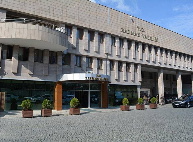 Batman Valiliginden 88E3404916A2Ef0Ba422