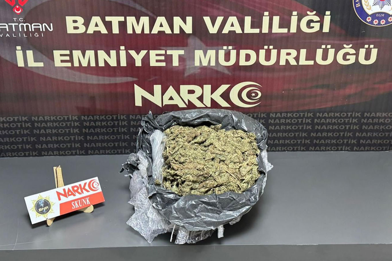 Batman'da Bir Araçta 2 Kilo 40 Gram Skunk Ele Geçirildi 2