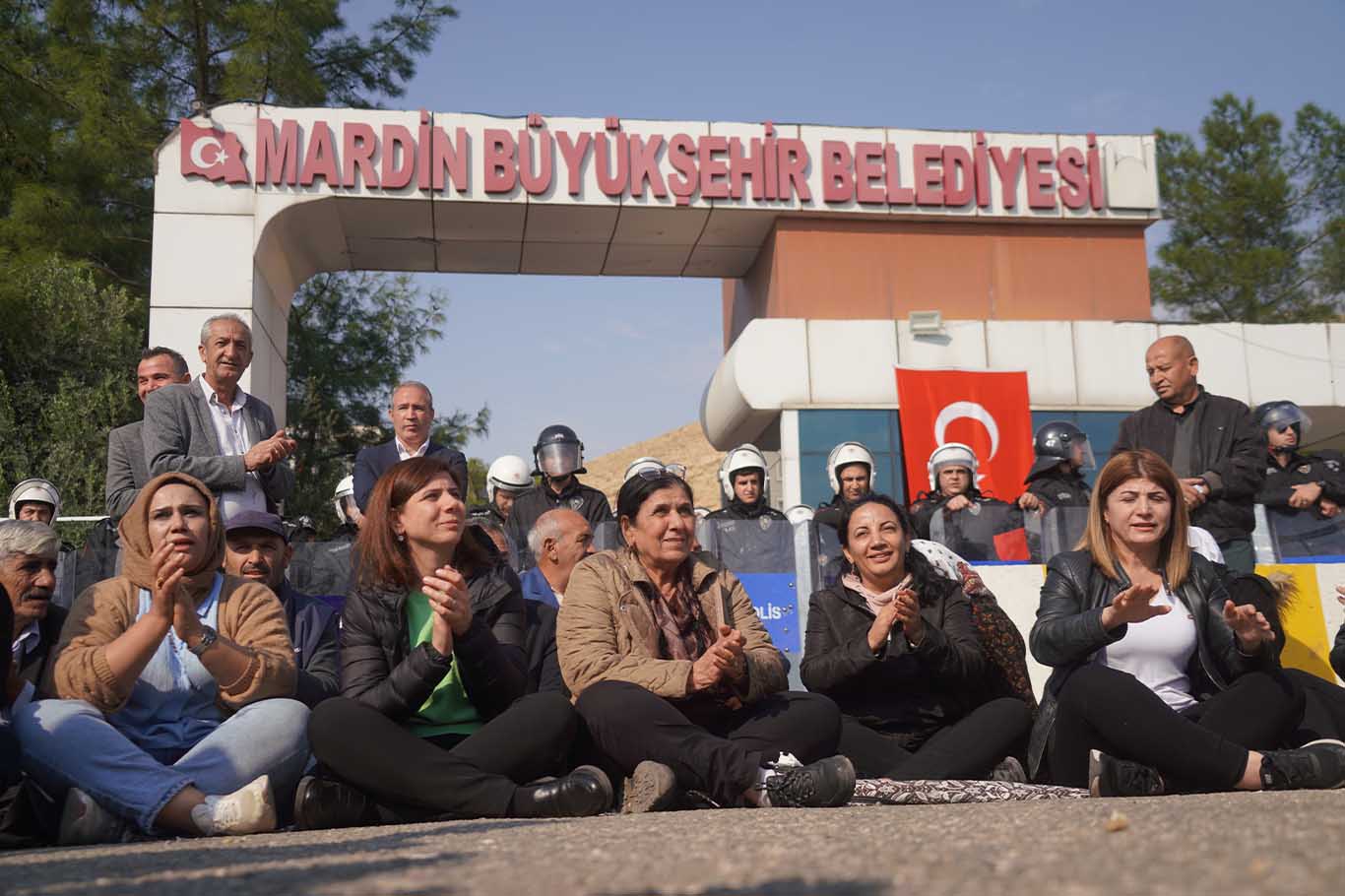 Diyarbakır Büyükşehir Belediyesi Eş Başkanları Mardin Ve Batman’da 5