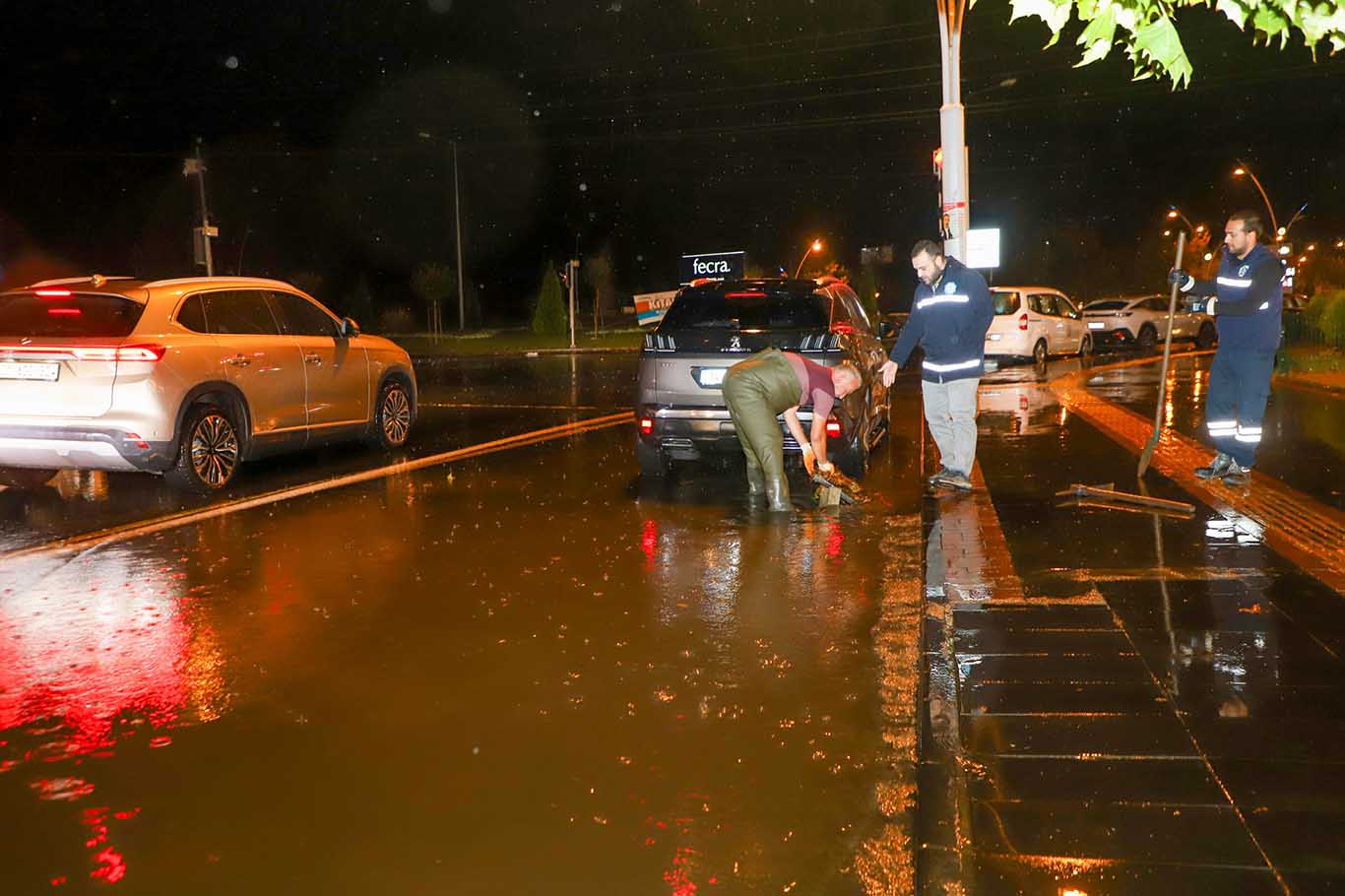 Diyarbakır’da Ekipler, Yağışlar Nedeniyle Teyakkuzda 3