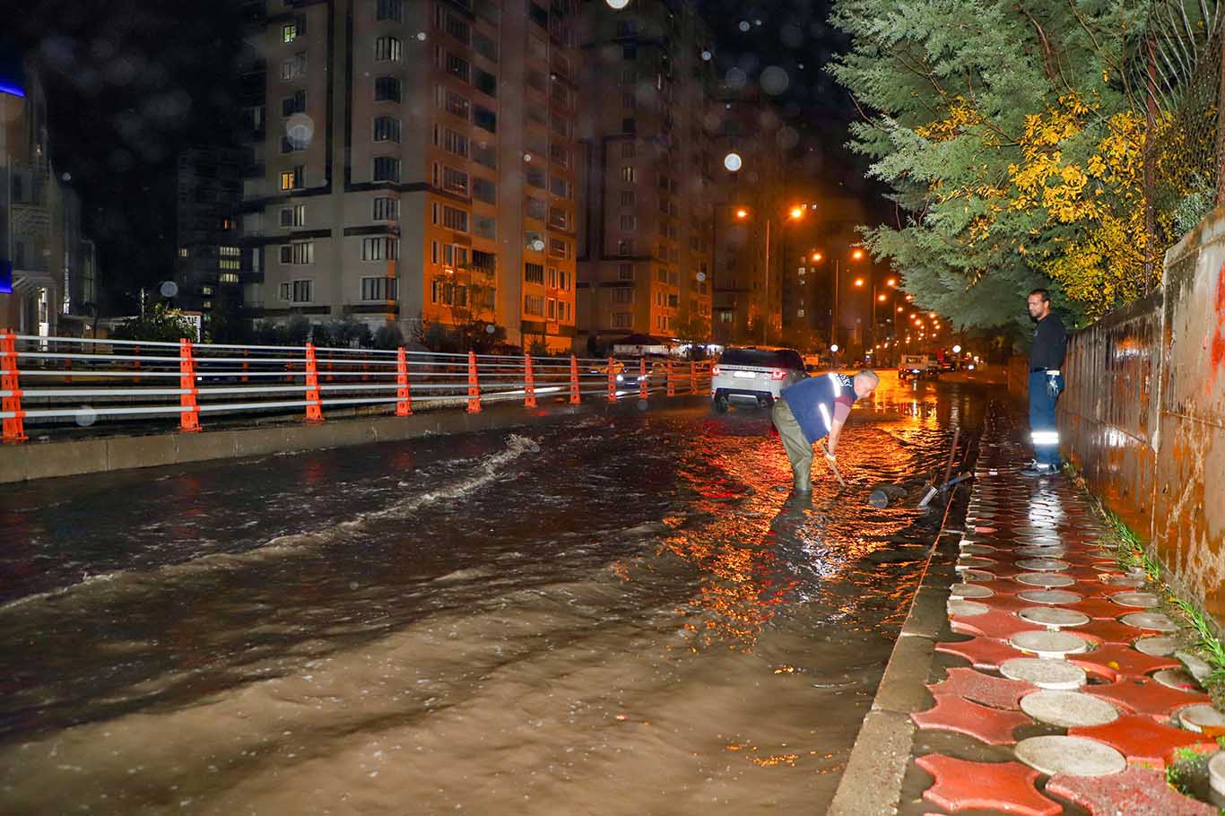 Diyarbakır’da Ekipler, Yağışlar Nedeniyle Teyakkuzda 4