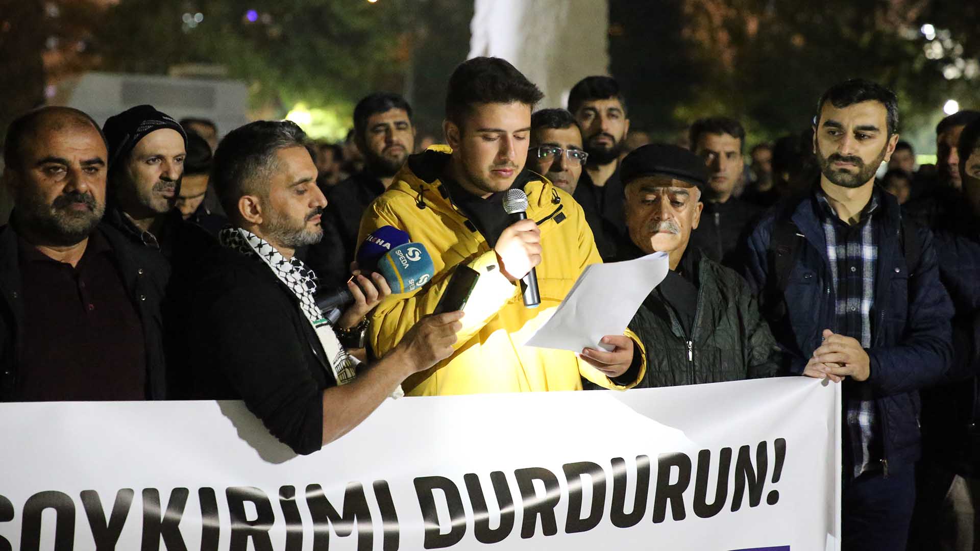 Diyarbakır'da İsrail'in Filistin'e Yönelik Saldırıları Protesto Edildi 3