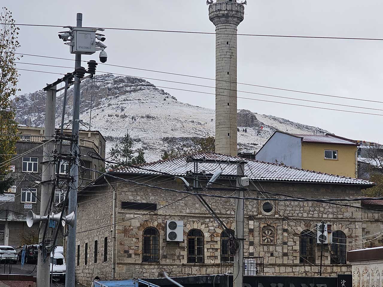 Diyarbakır’da Mevsimin Ilk Kar Yağışı 3