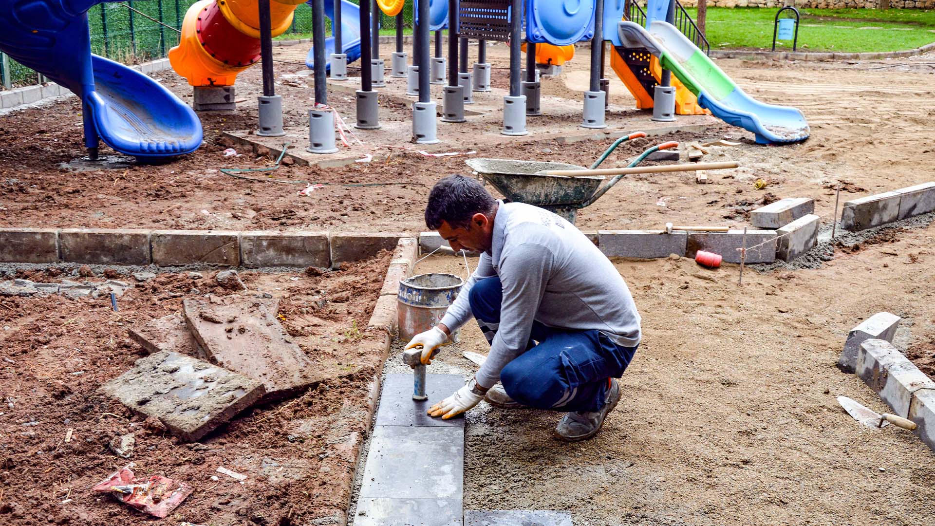 Di̇yarbakir’da Vatandaşlarin Talebi̇ Üzeri̇ne Yeni̇leme Çalişmalar Başladi3