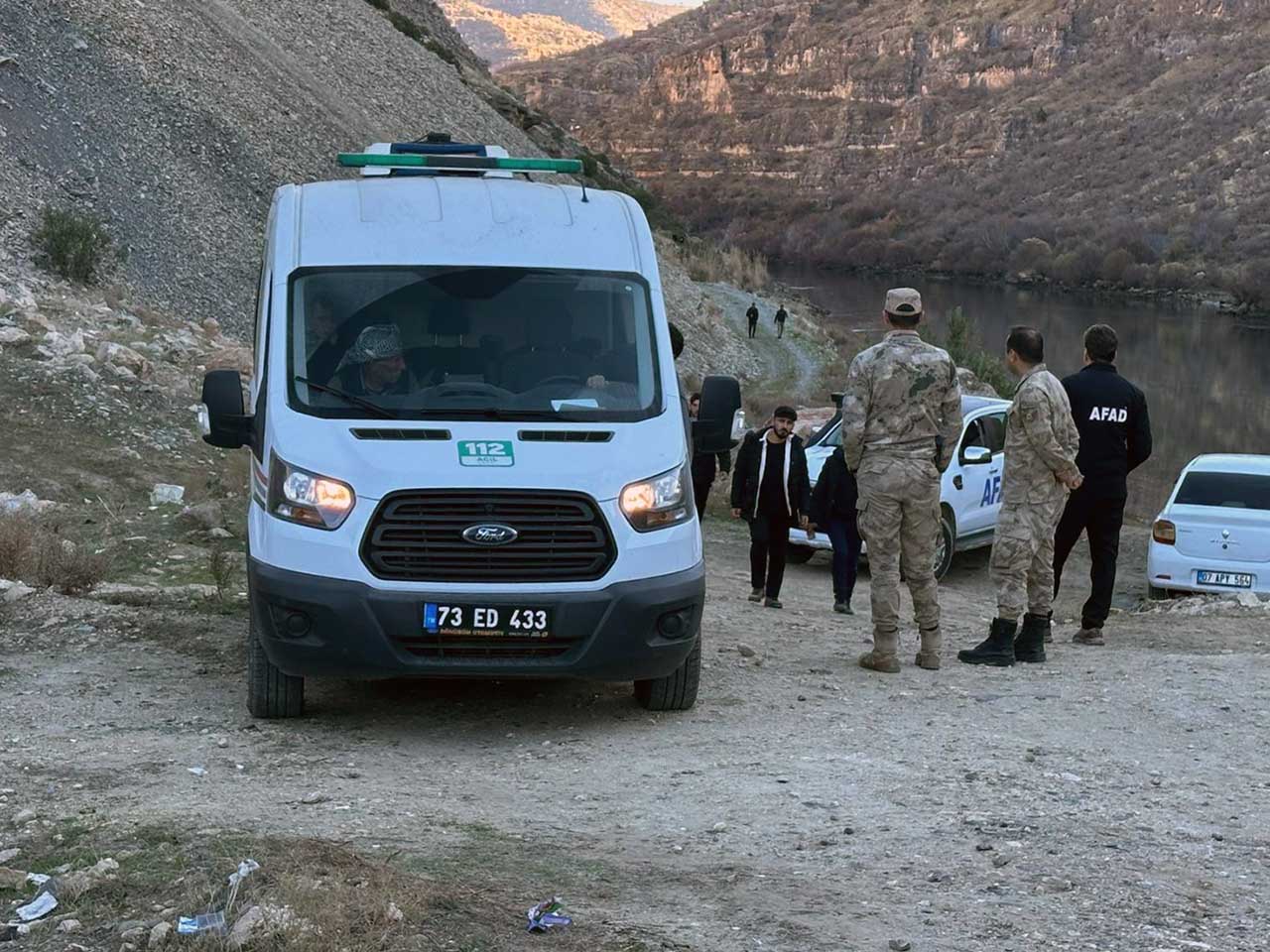 Dicle Nehri'ne Düşen Çobanın Cansız Bedeni Bulundu 3