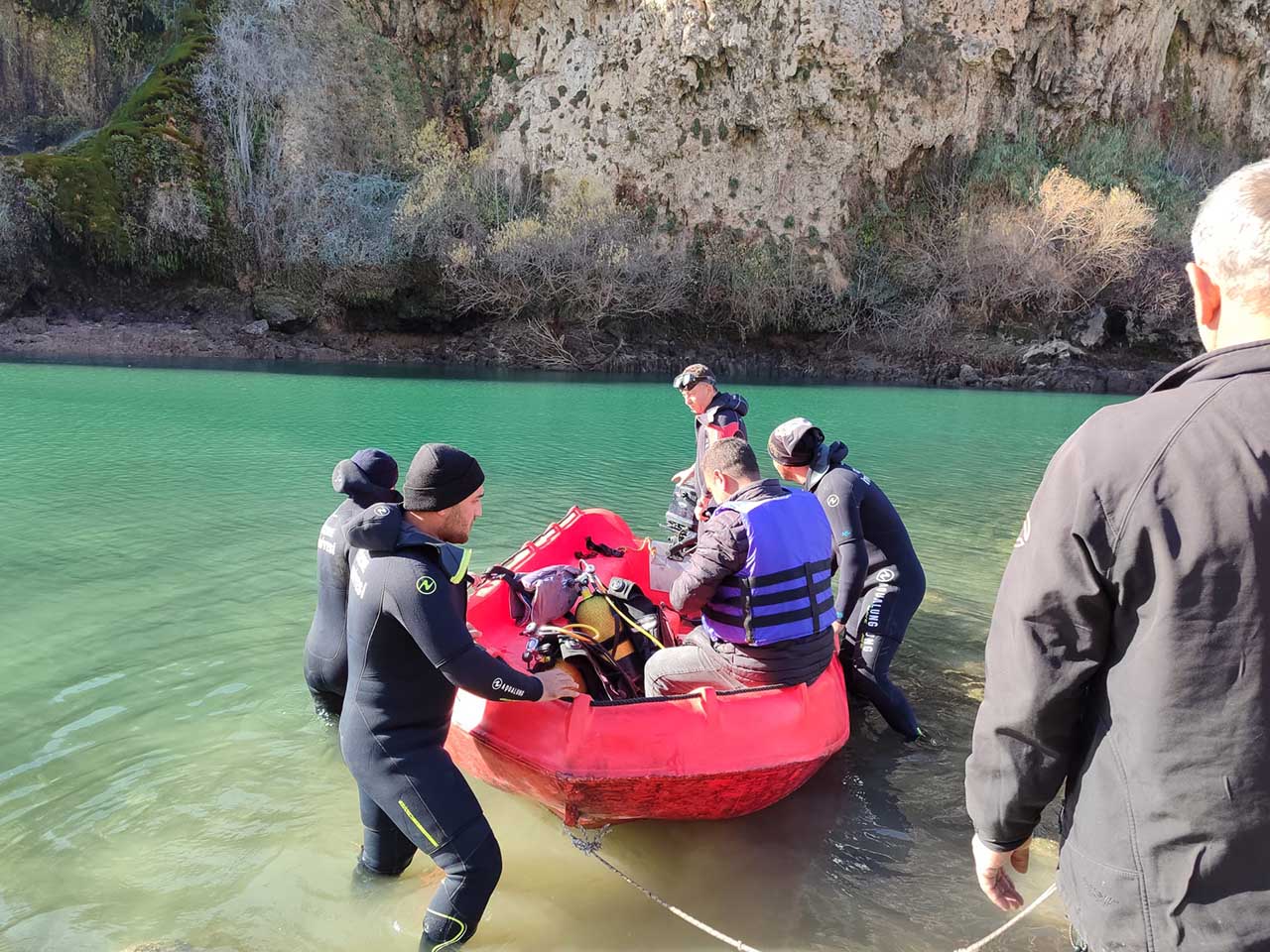 Dicle Nehri'ne Düşen Çobanın Cansız Bedeni Bulundu 5