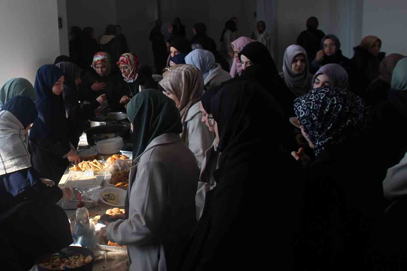 Diyarbakır Dicle Üniversitesi’nde Gazze Yararına Kermes 2