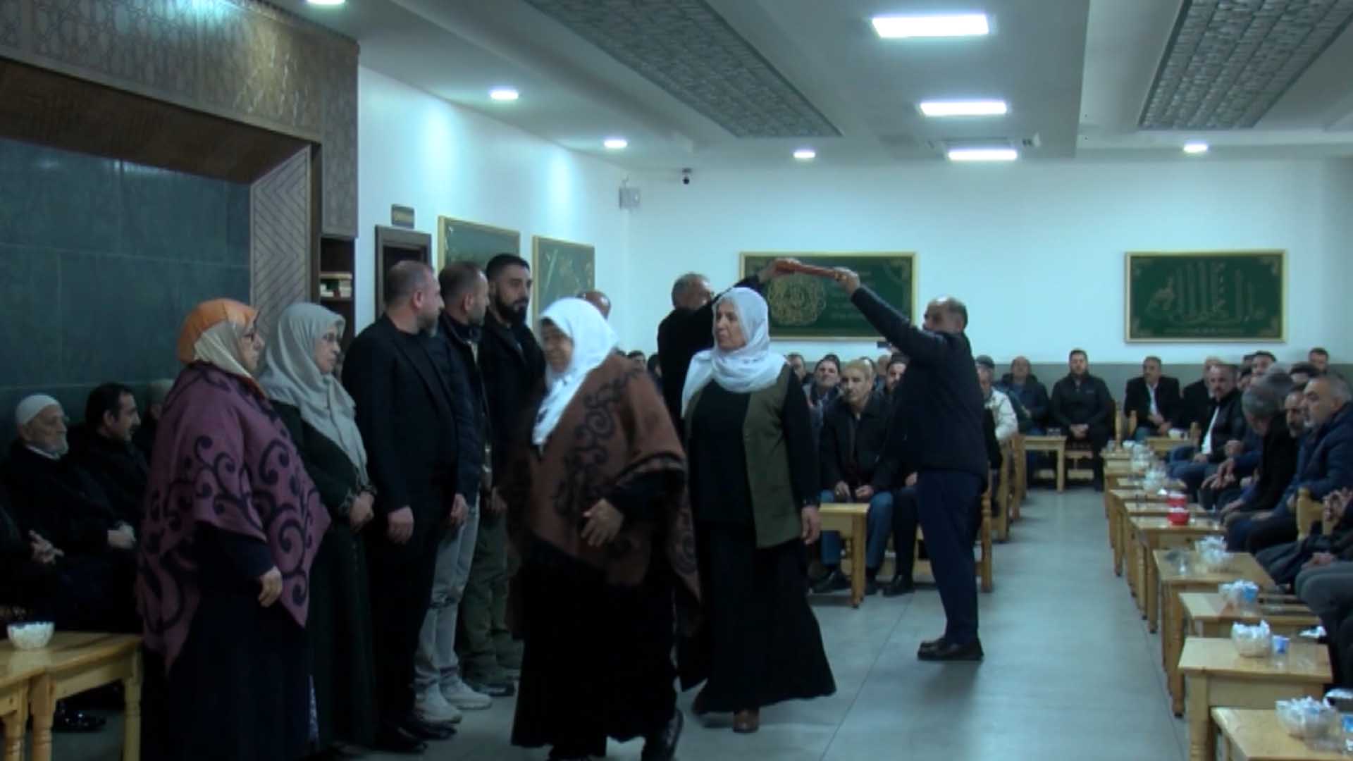 Diyarbakır’da 1 Kişinin Öldüğü Silahlı Kavganın Ardından Başlayan Husumet Barışla Son Buldu 1