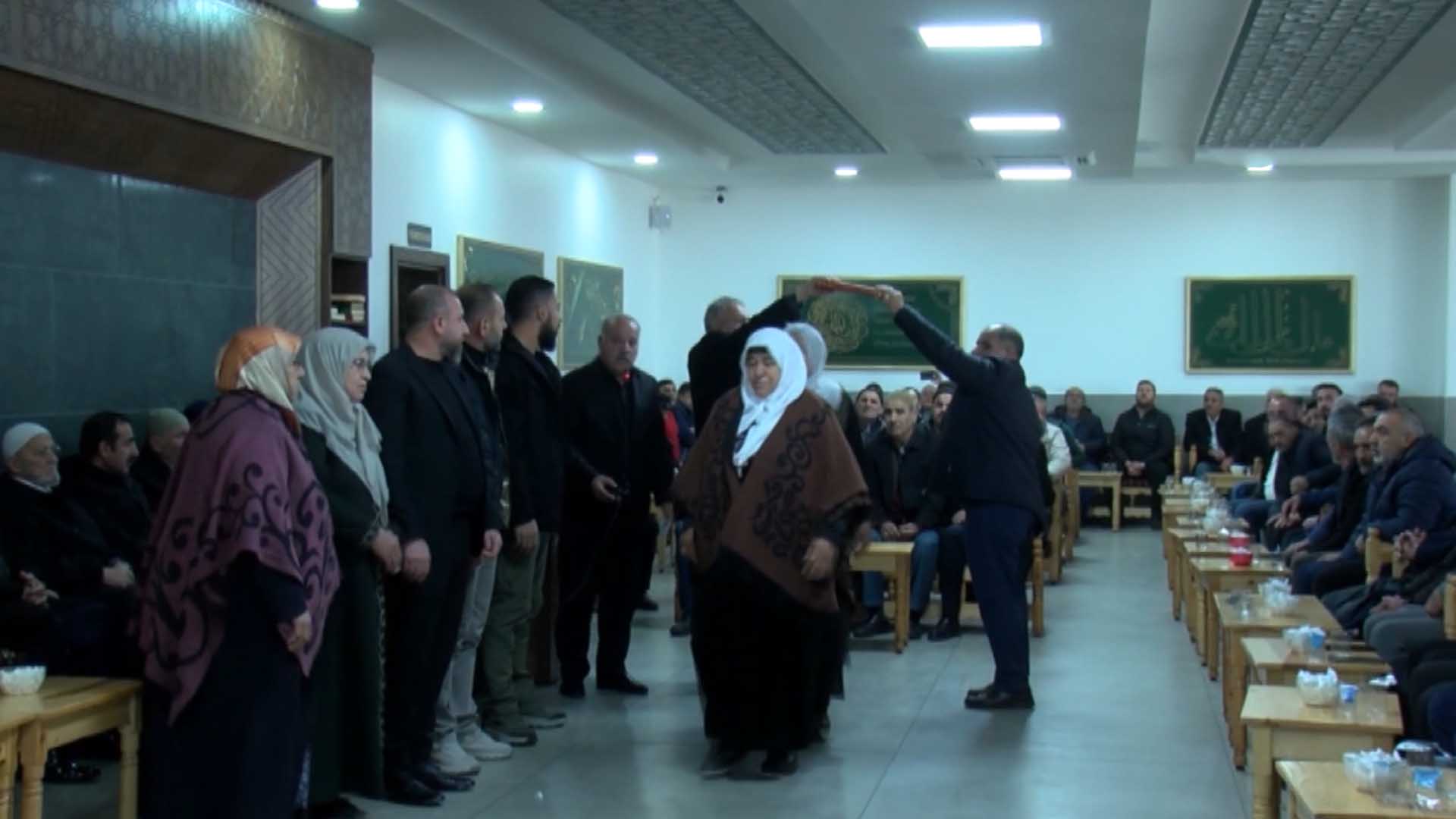 Diyarbakır’da 1 Kişinin Öldüğü Silahlı Kavganın Ardından Başlayan Husumet Barışla Son Buldu 2