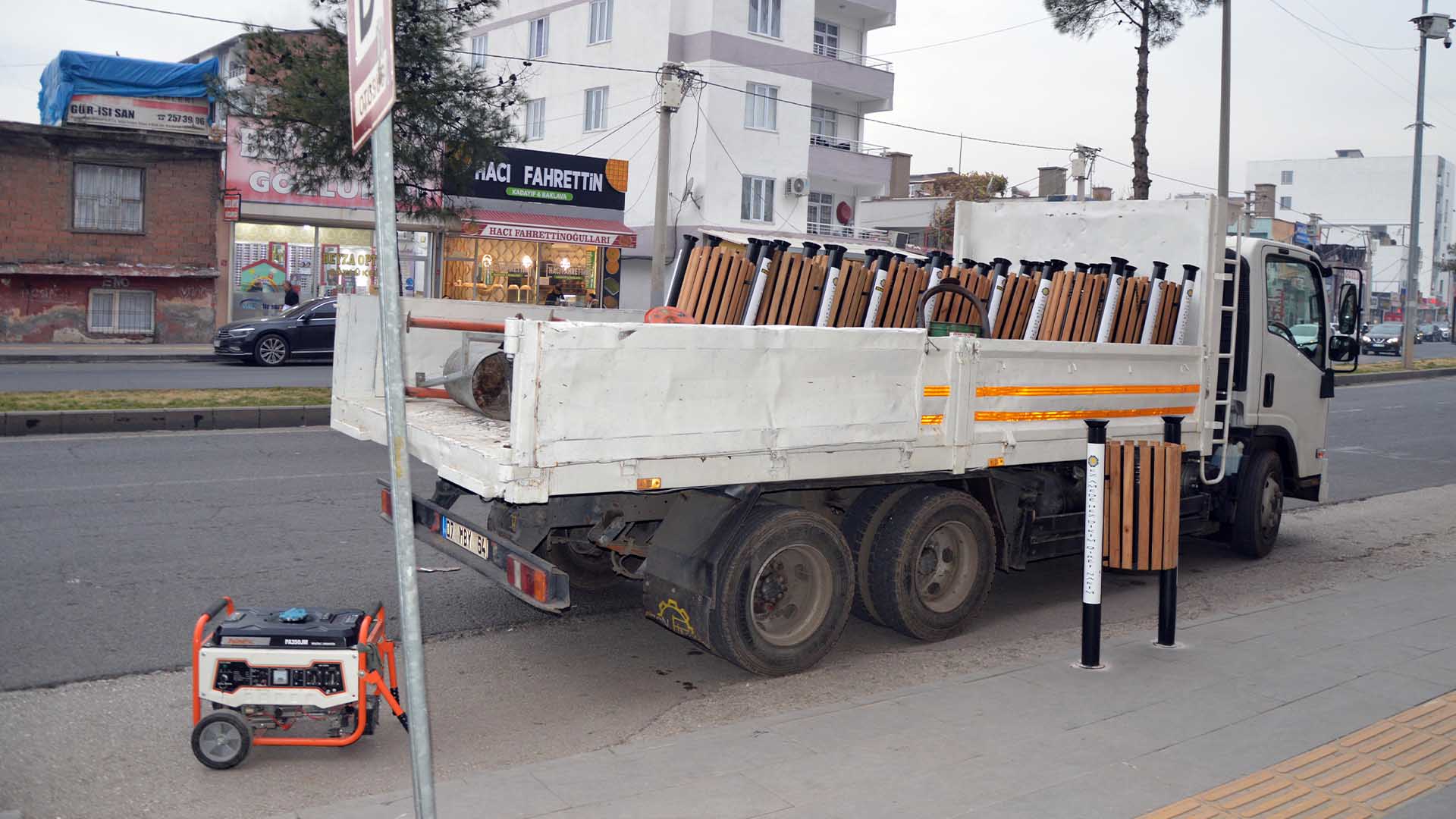 Diyarbakır’da 4 Bin Çöp Kovasından Bin Adedinin Montajı Tamamlandı