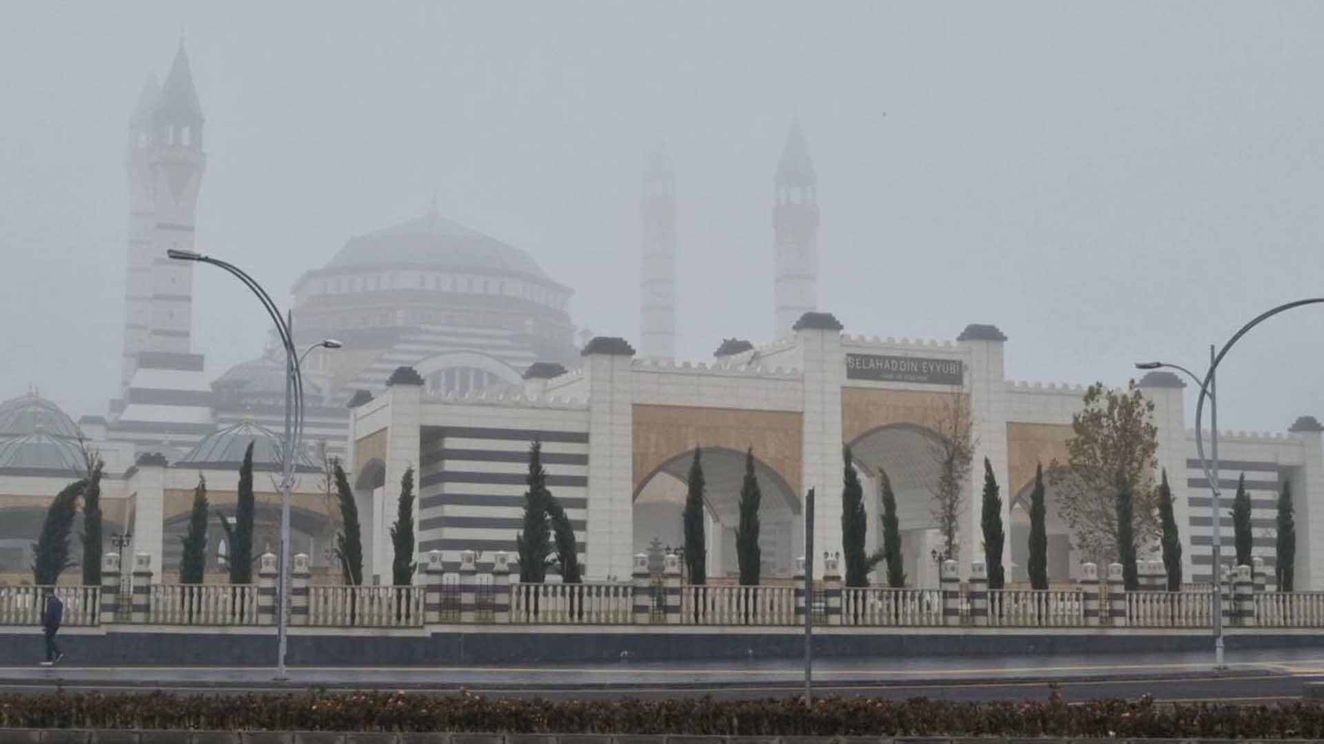 Diyarbakır’da Yoğun Sis Etkili Oluyor Uçak Seferleri Iptal Oldu 2