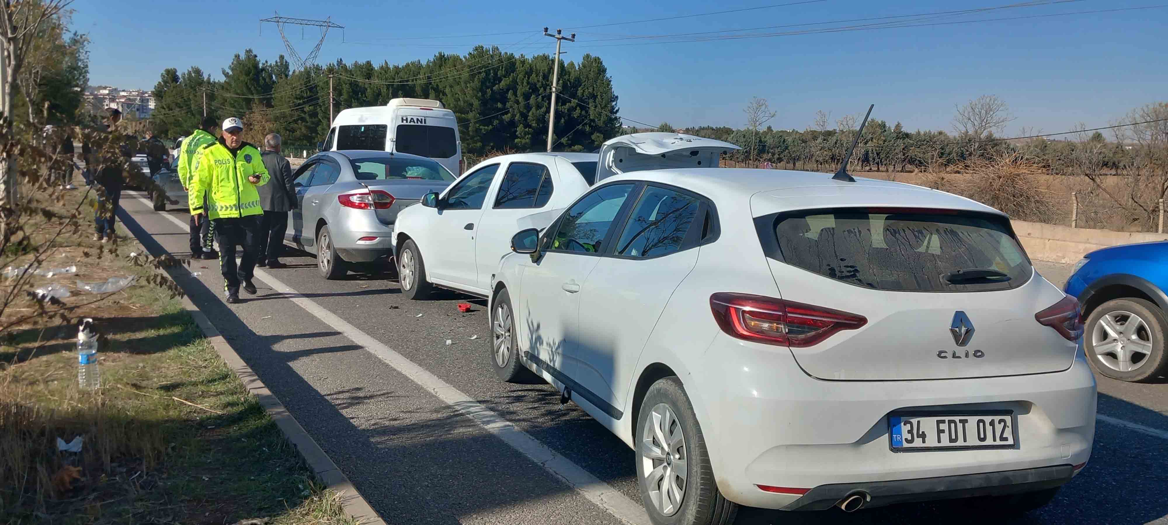 Diyarbakır’da Zincirleme Kaza 2’Si Ağır, 8 Yaralı 4