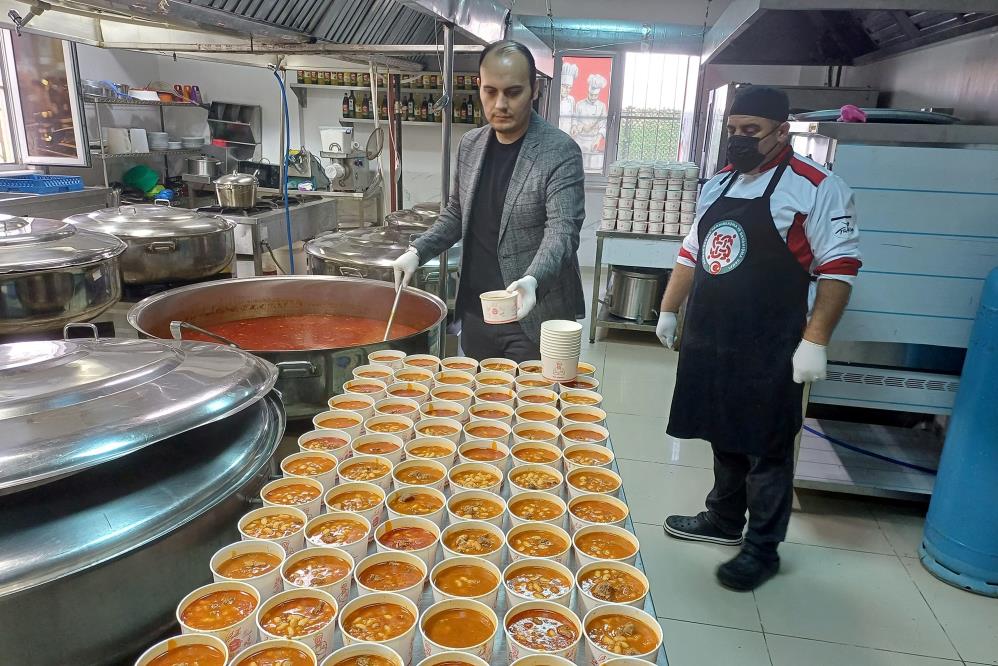 Gaziantep'te Günlük 400 Ihtiyaç Sahibine Yemek Desteği