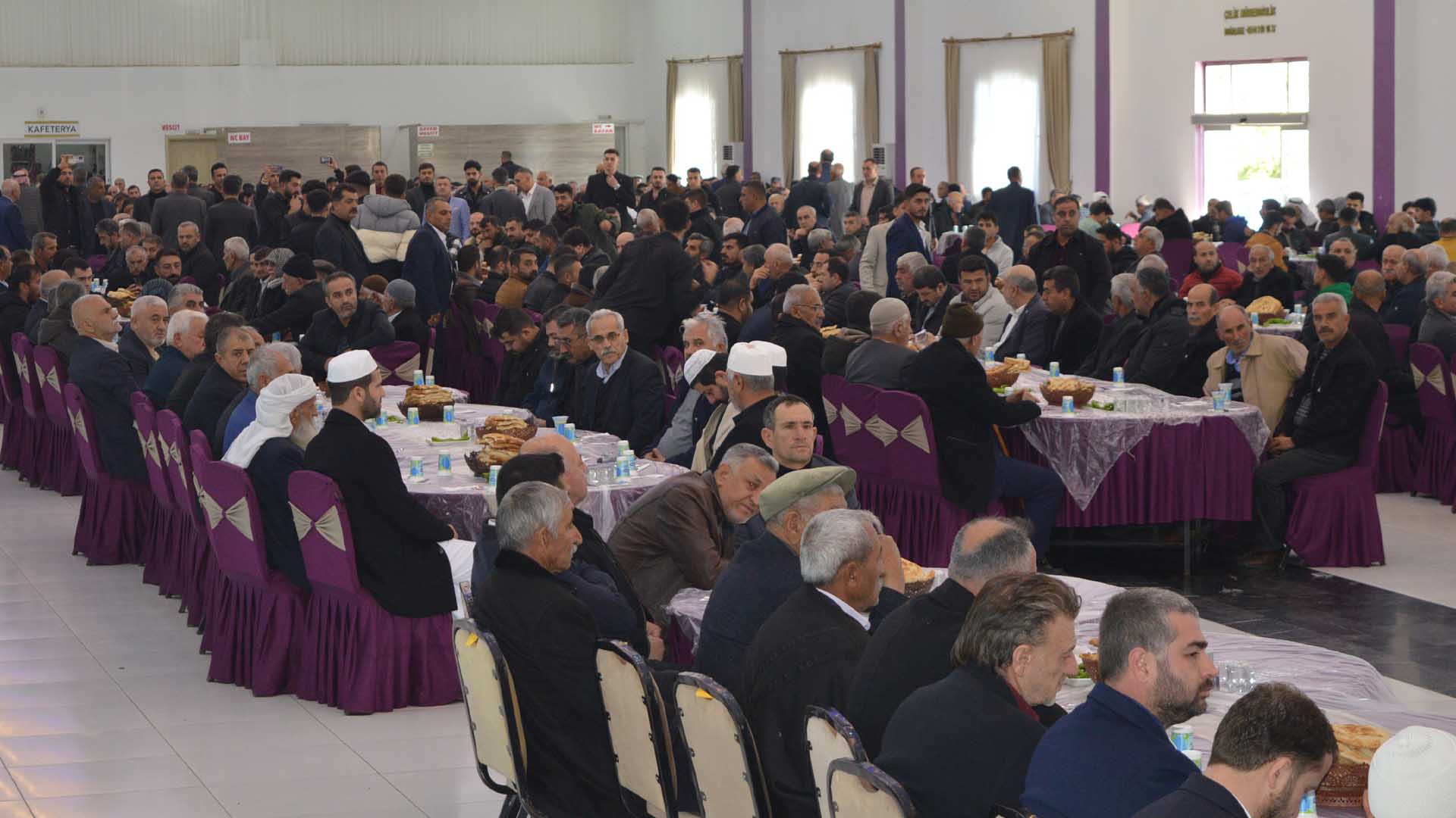 Mardin'de 10 Yıllık Kan Davası, Barış Yemeği Son Buldu 2