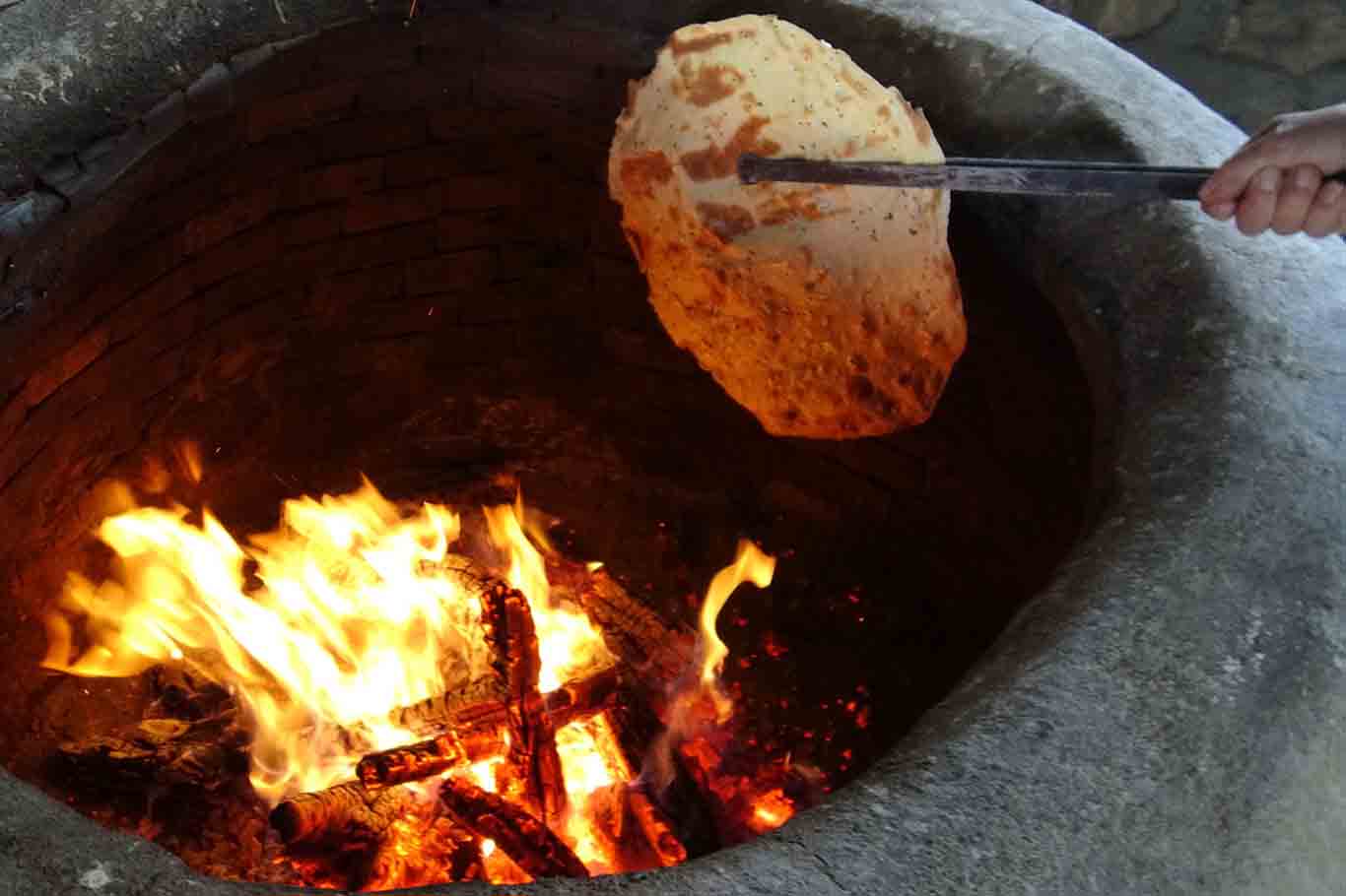 200 Yıllık Tescilli Tandır Ekmeği Geleneği Yaşatılıyor 3