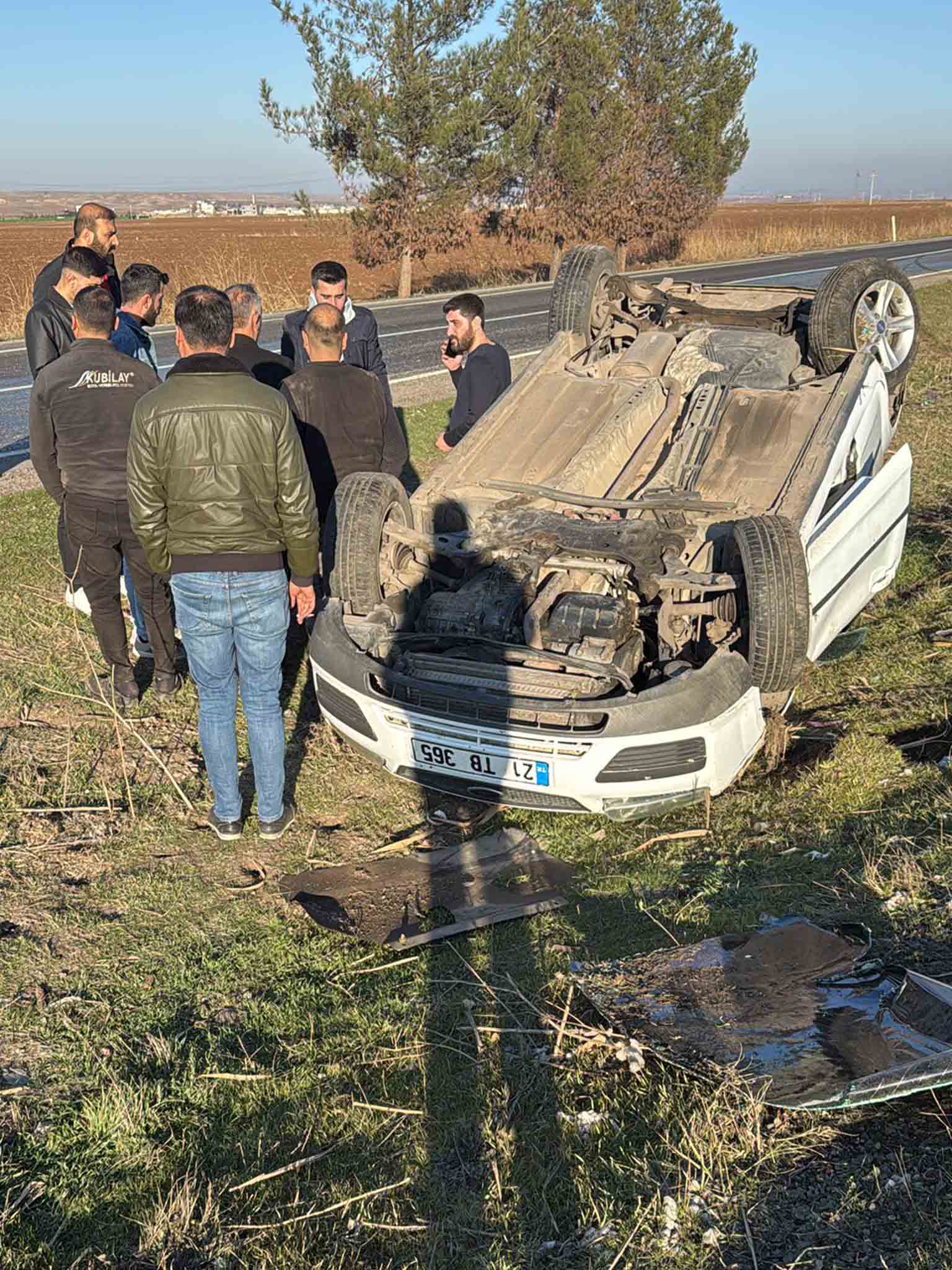 Bismil Diyarbakır Yolunda Otomobil Takla Attı 3