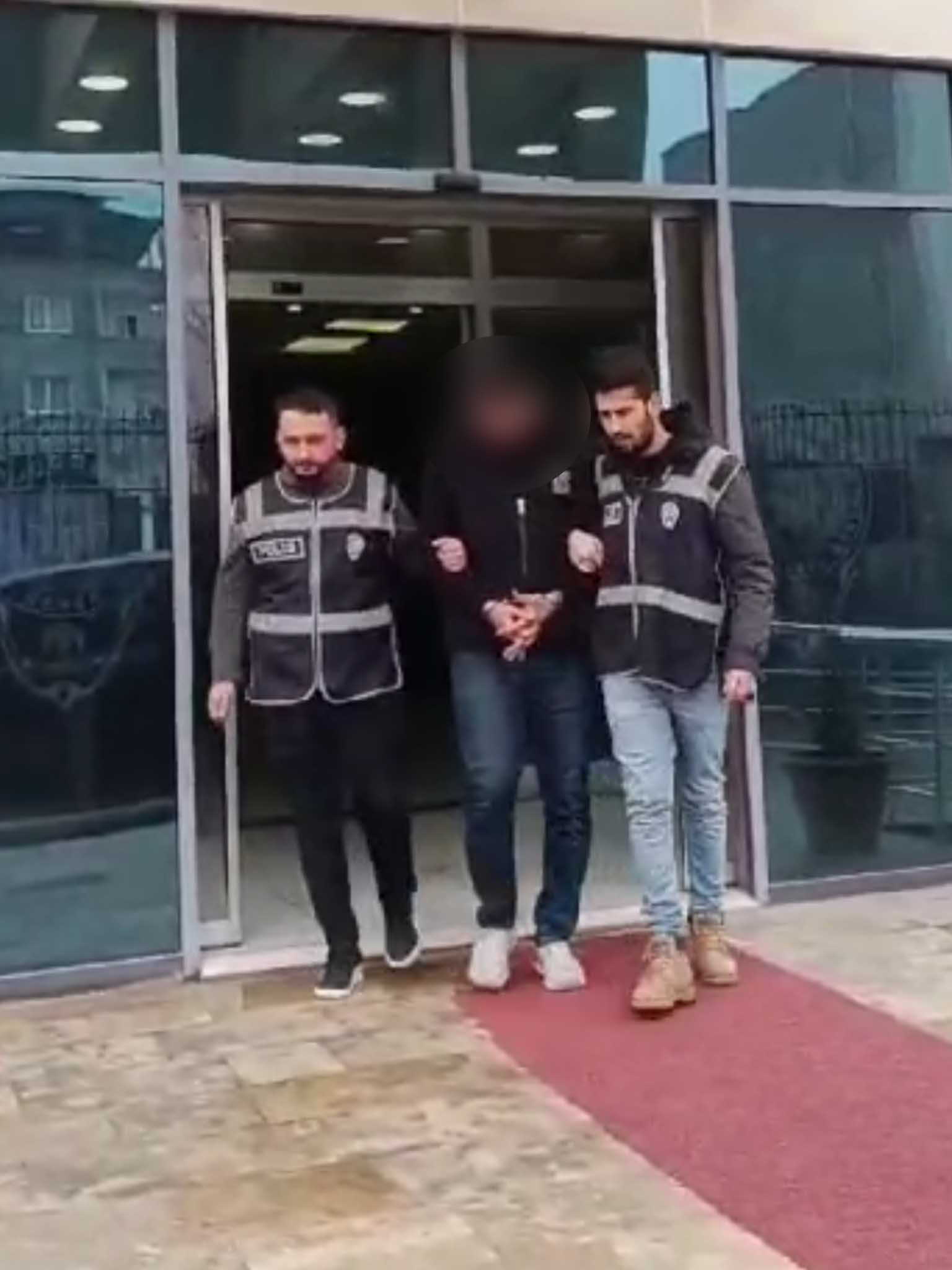 Bismil'de Kasten Öldürme Ile Uyuşturucu Madde Ticareti Suçlarından Aranan 2 Şahıs Yakalandı 3