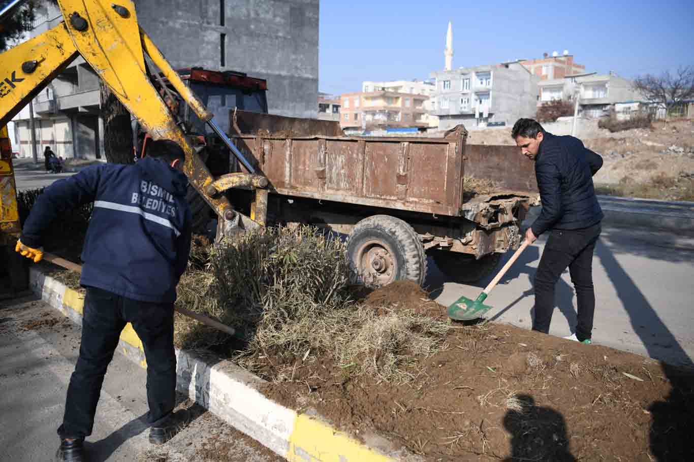 Bismil’de Park, Refüj Ve Piknik Alanlarında Çalışmalar Sürüyor 1