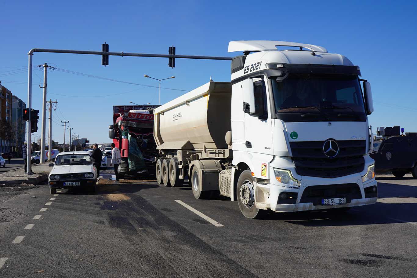 Bismil’de Zincirleme Kaza 2’Si Çocuk 3 Yaralı 6