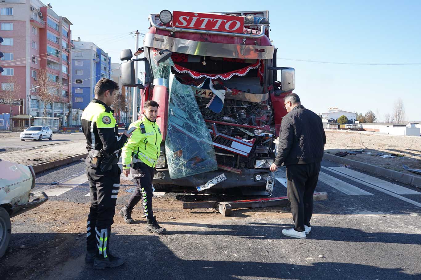 Bismil’de Zincirleme Kaza 2’Si Çocuk 3 Yaralı 7