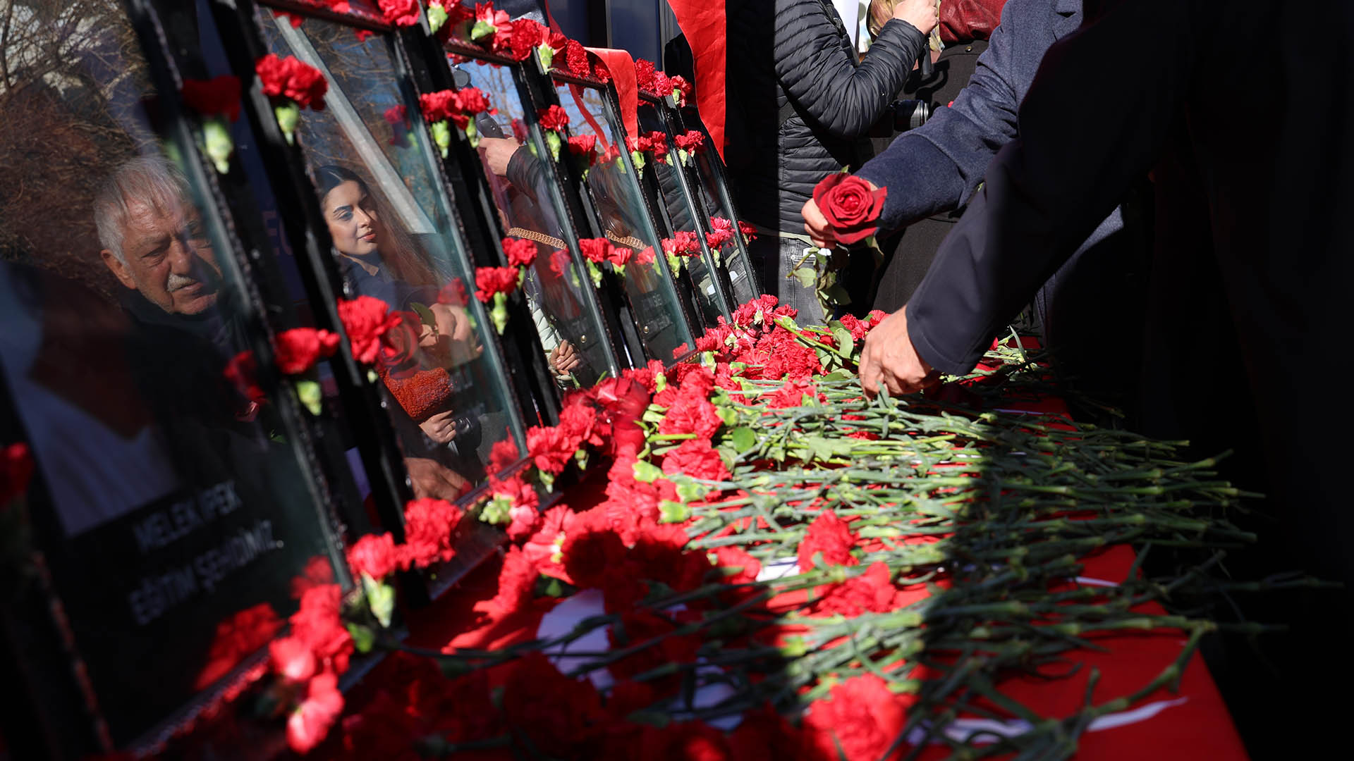 Di̇yarbakir’da Eği̇ti̇m Şehi̇di̇ Öğrenci̇ler Anildi6