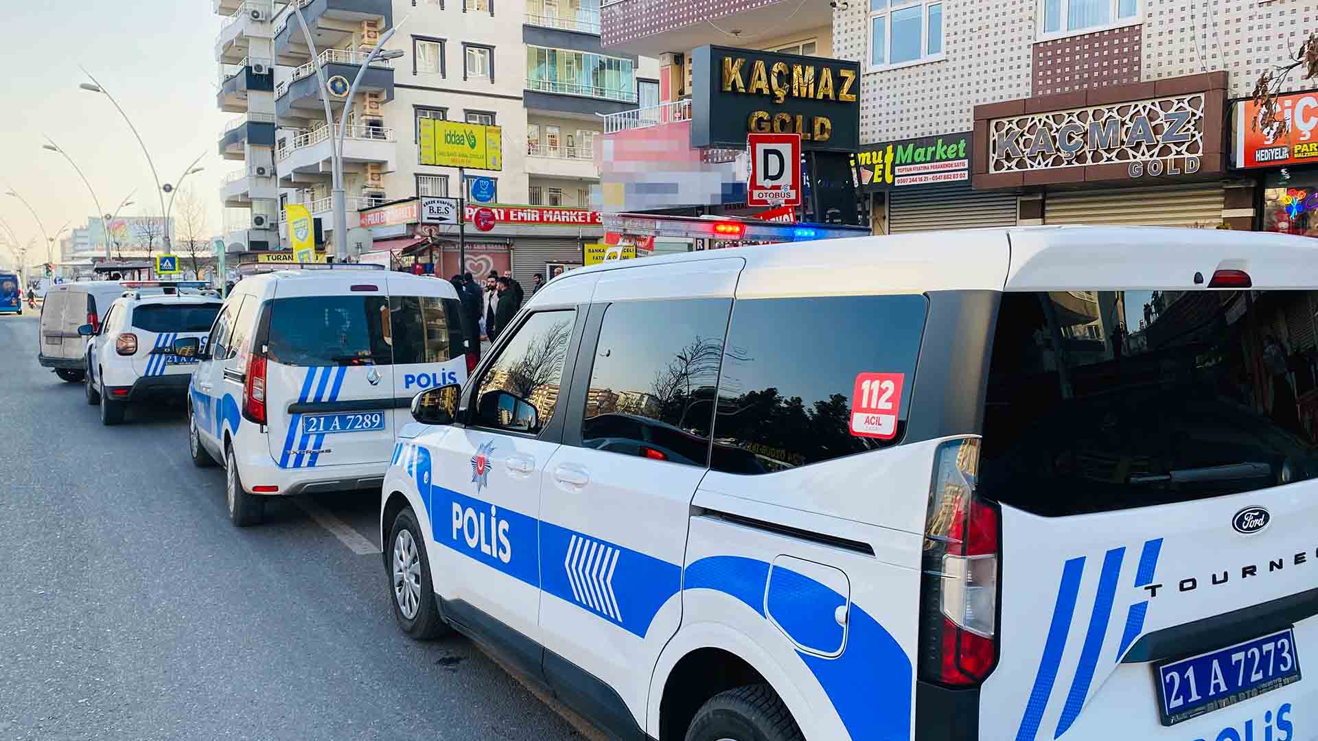 Diyarbakır’da Silahlı Kavga; Bir Kadın Ağır Yaralandı 1