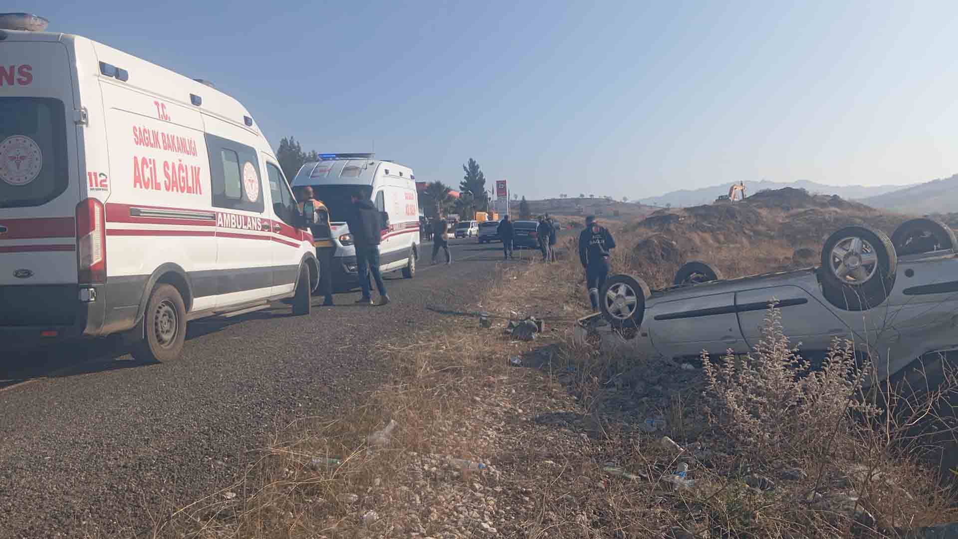 Diyarbakır’da Trafik Kazası; Dede Ve Torunu Yaralandı 1