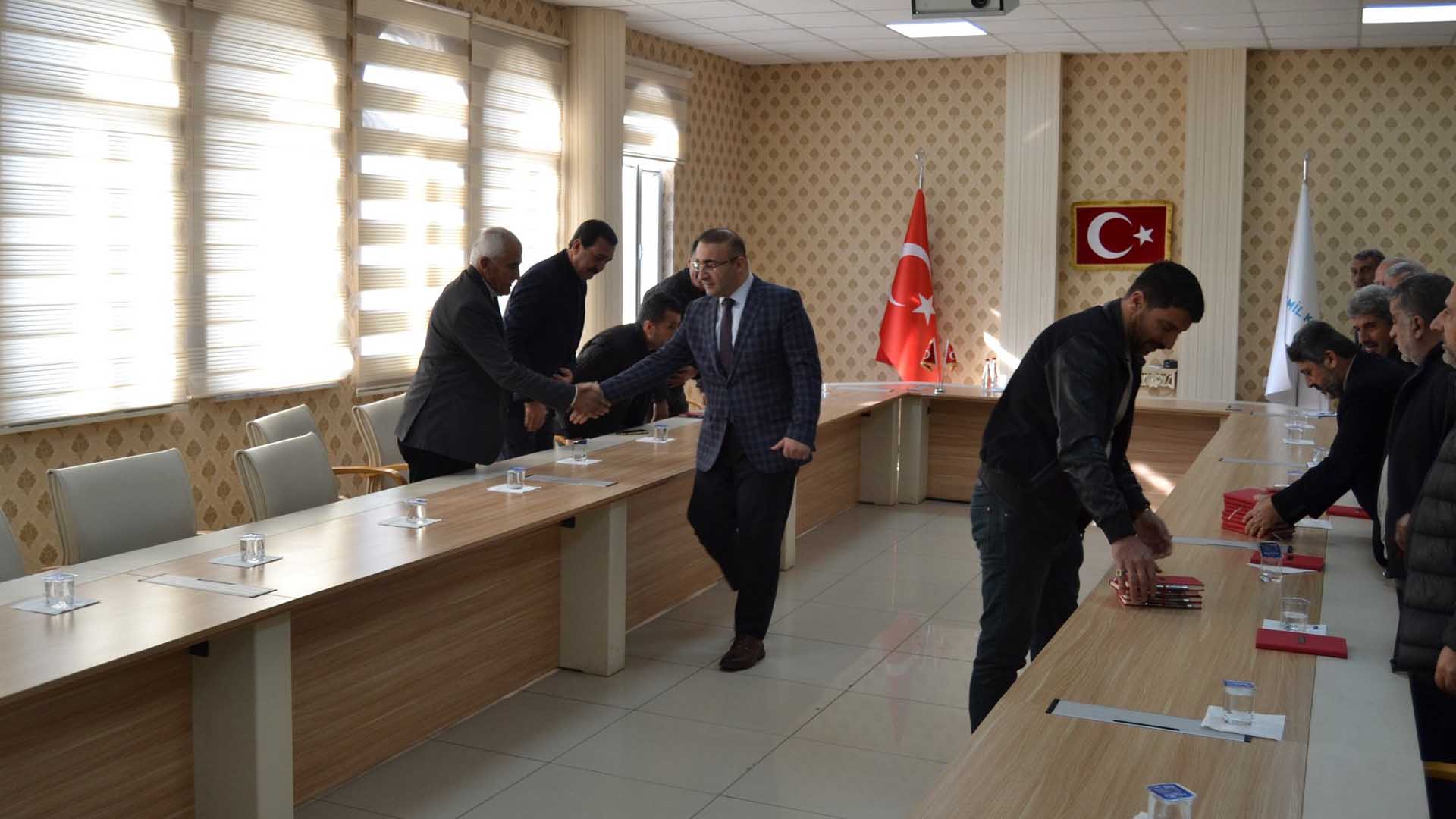 Kaymakam Recep Hasar, Muhtarlarla Bir Araya Geldi 2