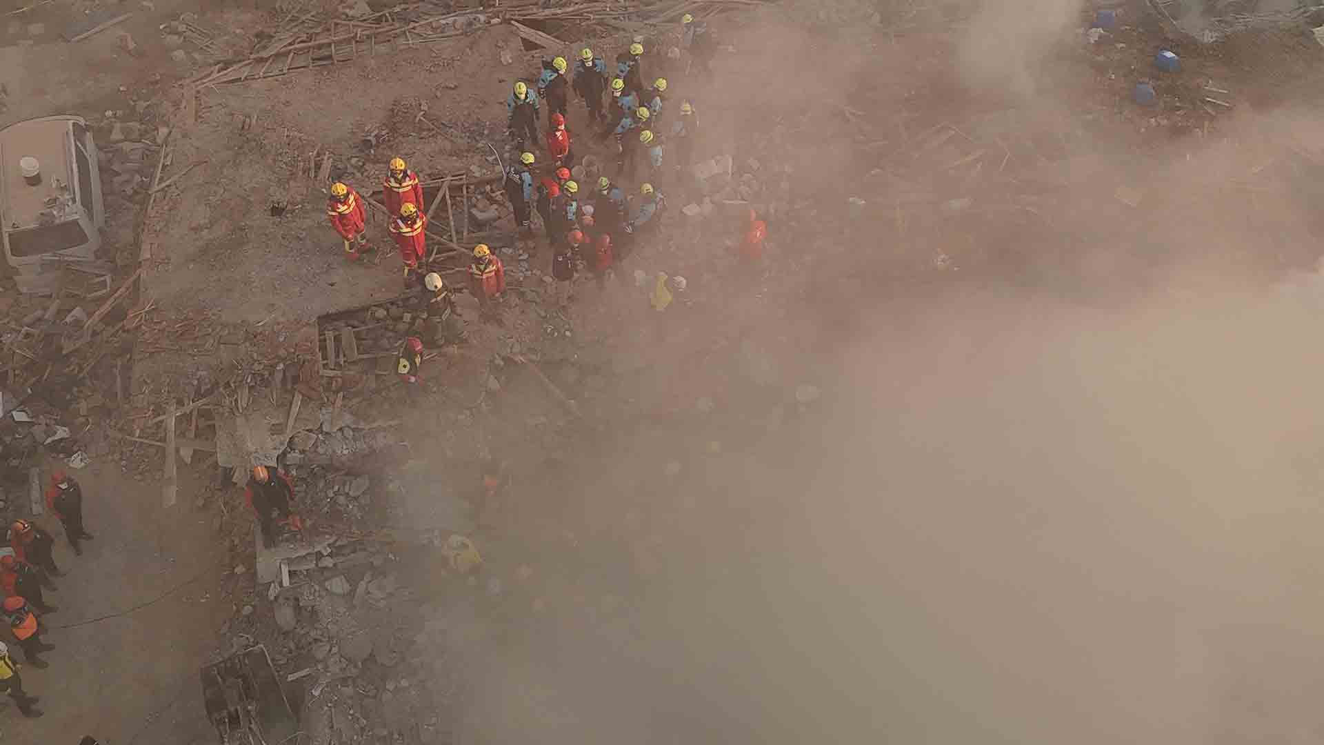 Konya'da Çöken 4 Katlı Binanın Enkazında 1 Kişinin Cansız Bedeni Bulundu, 1 Kişi Aranıyor 6