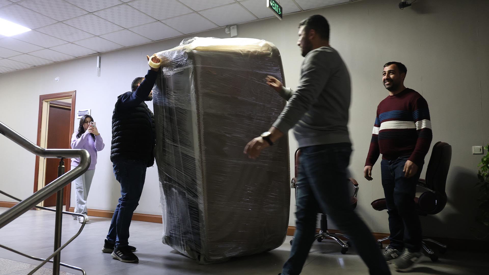 Seyhan Belediyesi Ne Haciz Geldi Belediye Baskani Oya Tekin Den Aciklama123123112