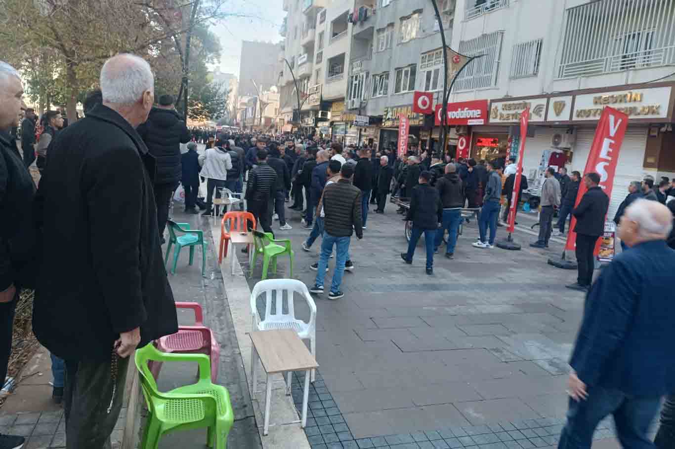 Tekmeli, Yumruklu, Sandalyeli Kavga Kamerada 8 Yaralı 3