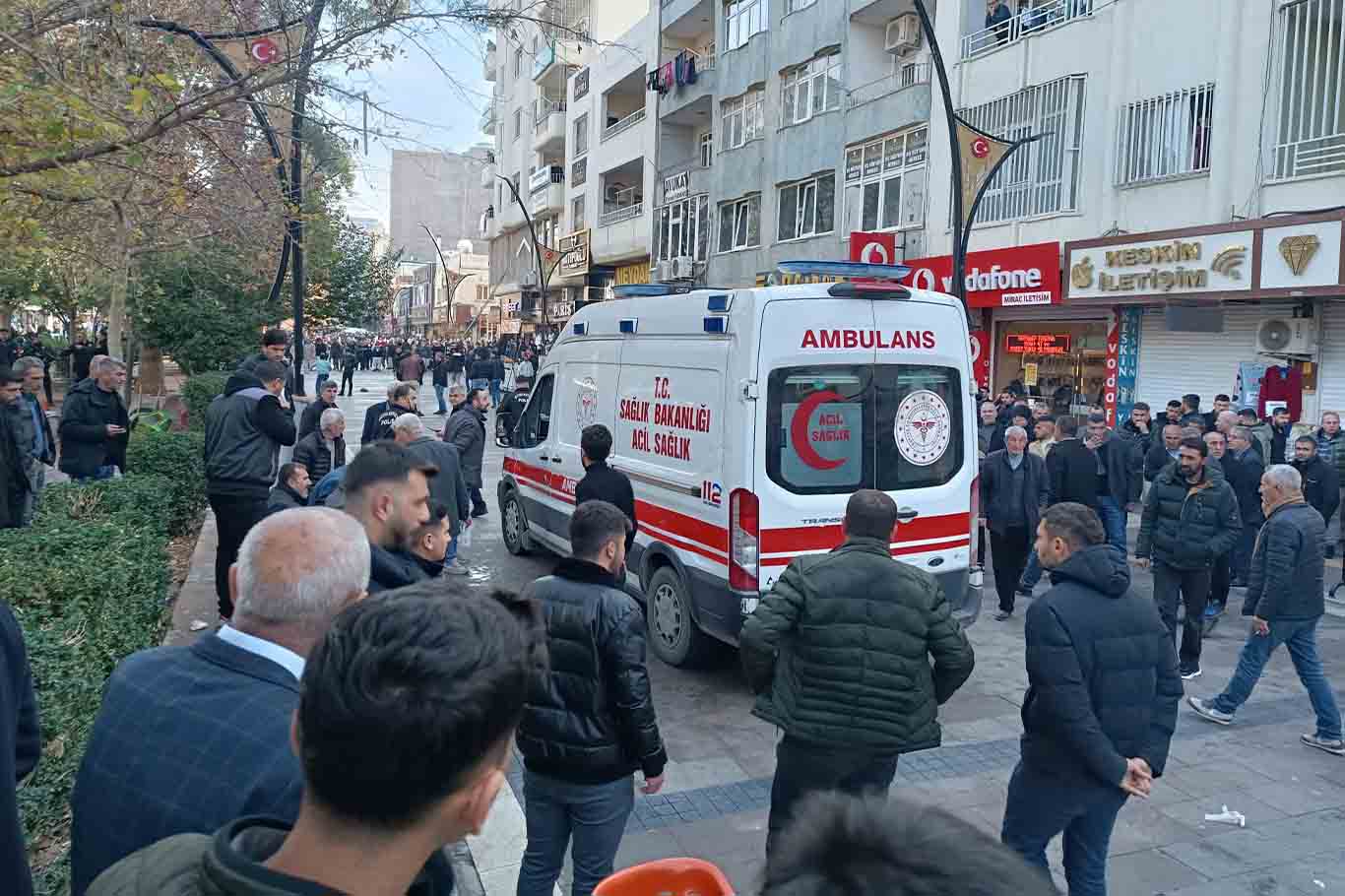 Tekmeli, Yumruklu, Sandalyeli Kavga Kamerada 8 Yaralı 5