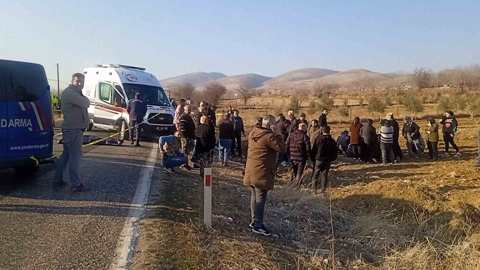 Traktörden Düşen Genç Hayatini Kaybetti̇ 2