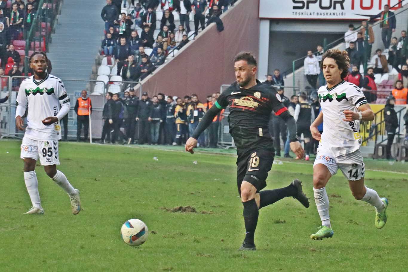 Amedspor, Kendi Evinde 90+6’Da Vuruldu 11