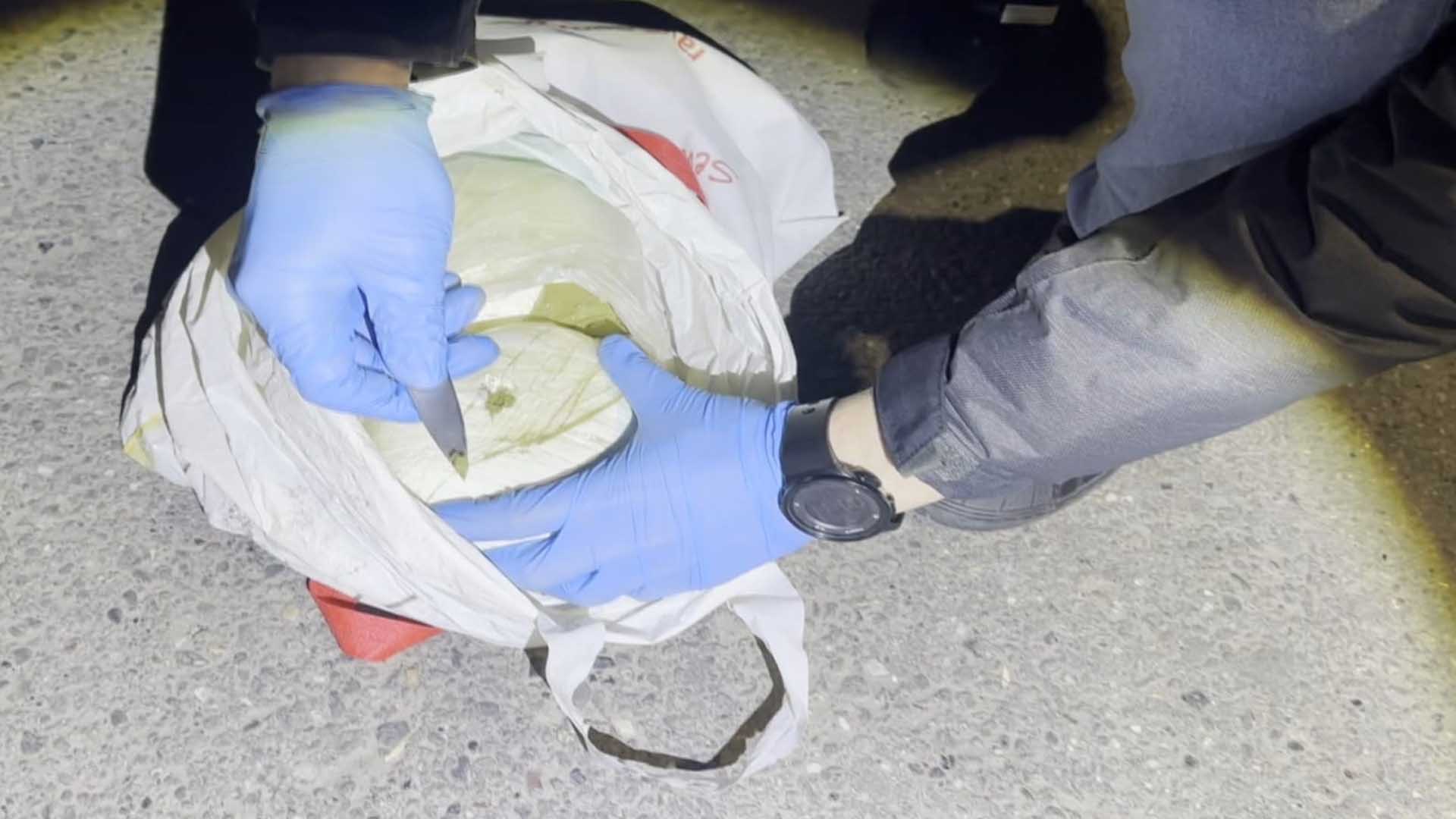 Batman’da Otomobilde 1 Kilo Toz Esrar Ele Geçirildi 2