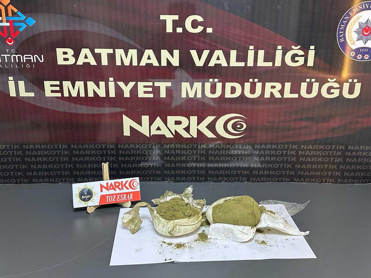 Batman’da Otomobilde 1 Kilo Toz Esrar Ele Geçirildi 3