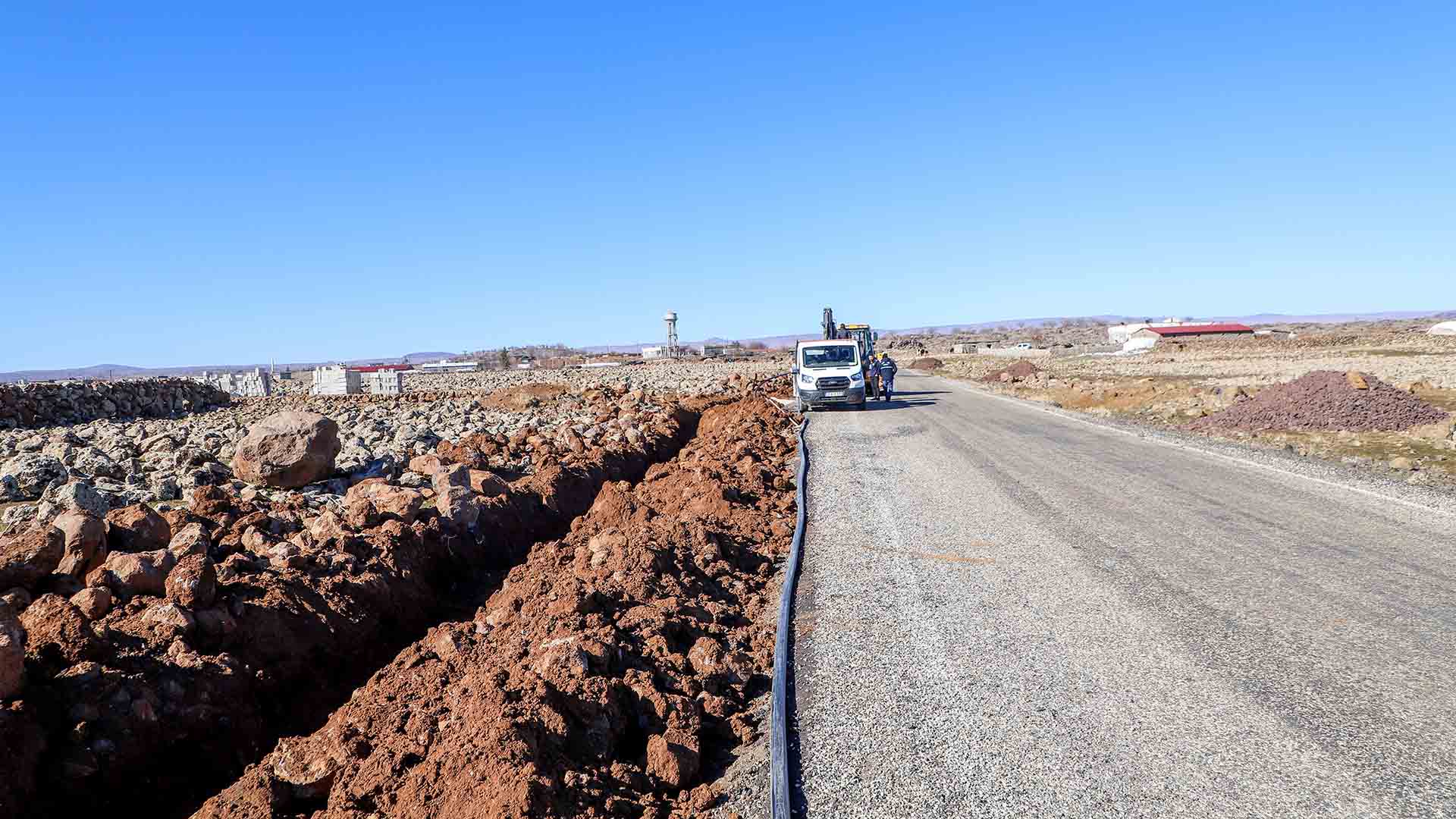 Diyarbakır’da 10 Yıldır Su Sıkıntısı Çeken Mezranın Sorunu Çözülüyor 3