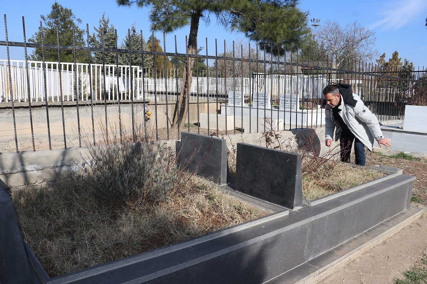 Diyarbakır’da Depremin Ikinci Yıldönümü; Yengesi Ile 3 Yeğenini Kaybetti 7