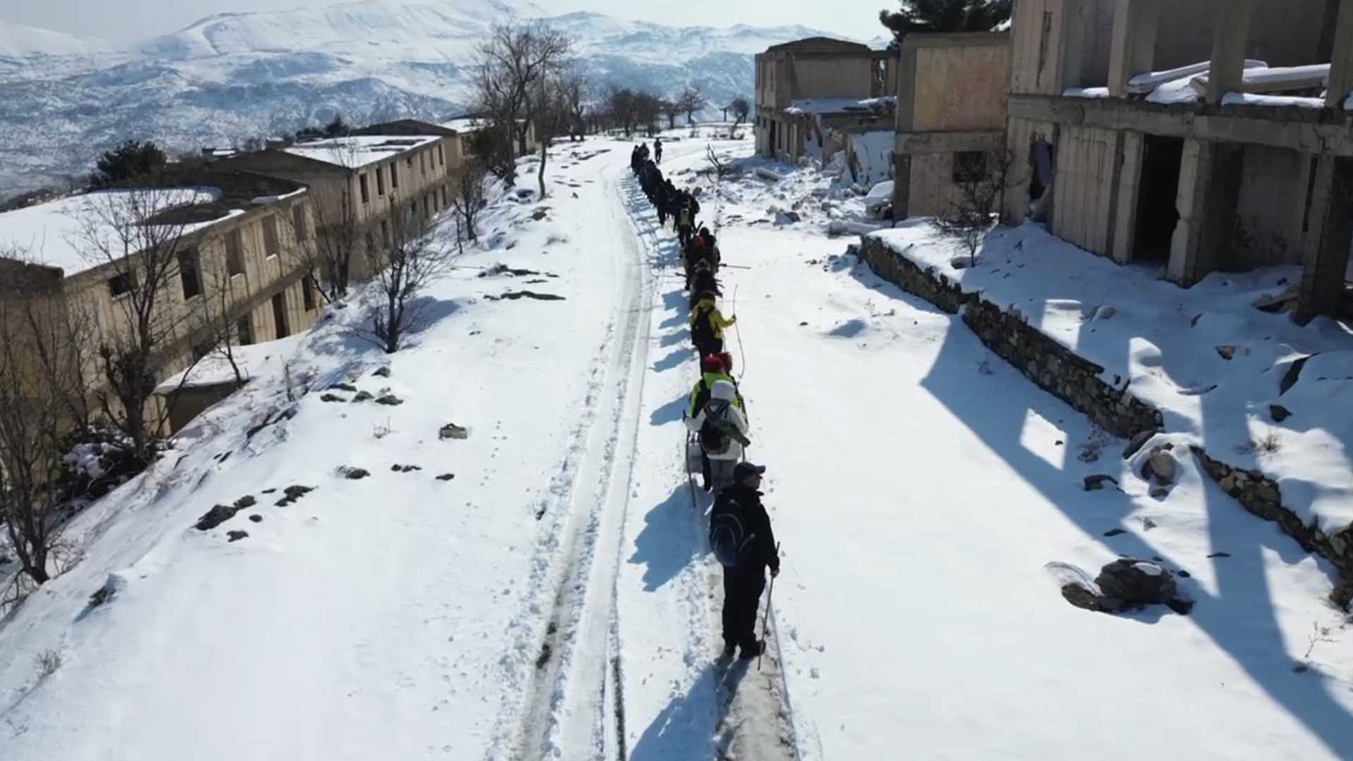 Diyarbakır'da Karla Örtülü Tarih Doğaseverler İtalyan Köyünü Keşfetti 1